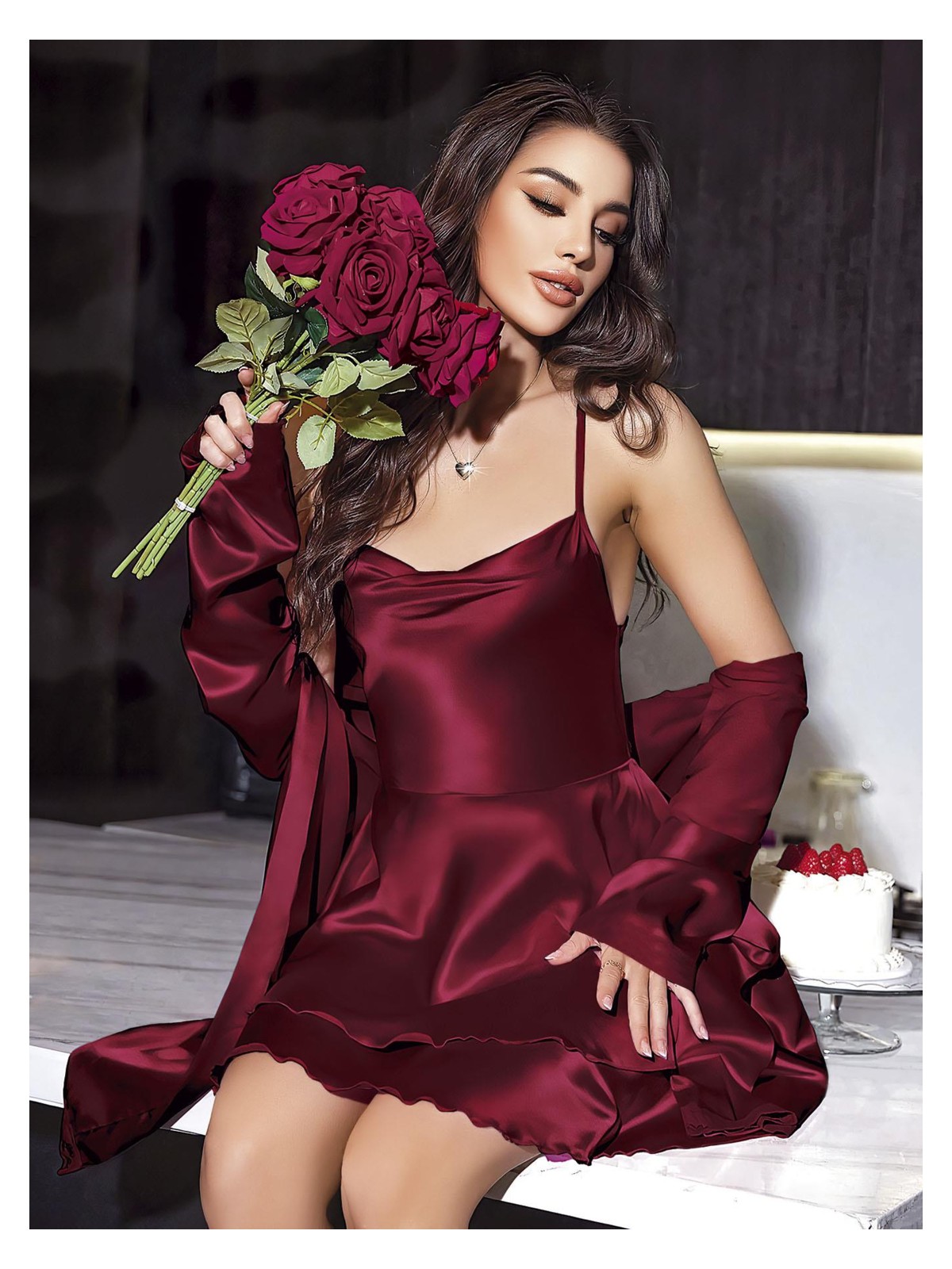 Litae Özel Tasarım Sırt Dekolteli Sabahlıklı Saten Bordo 2li Gecelik Takımı