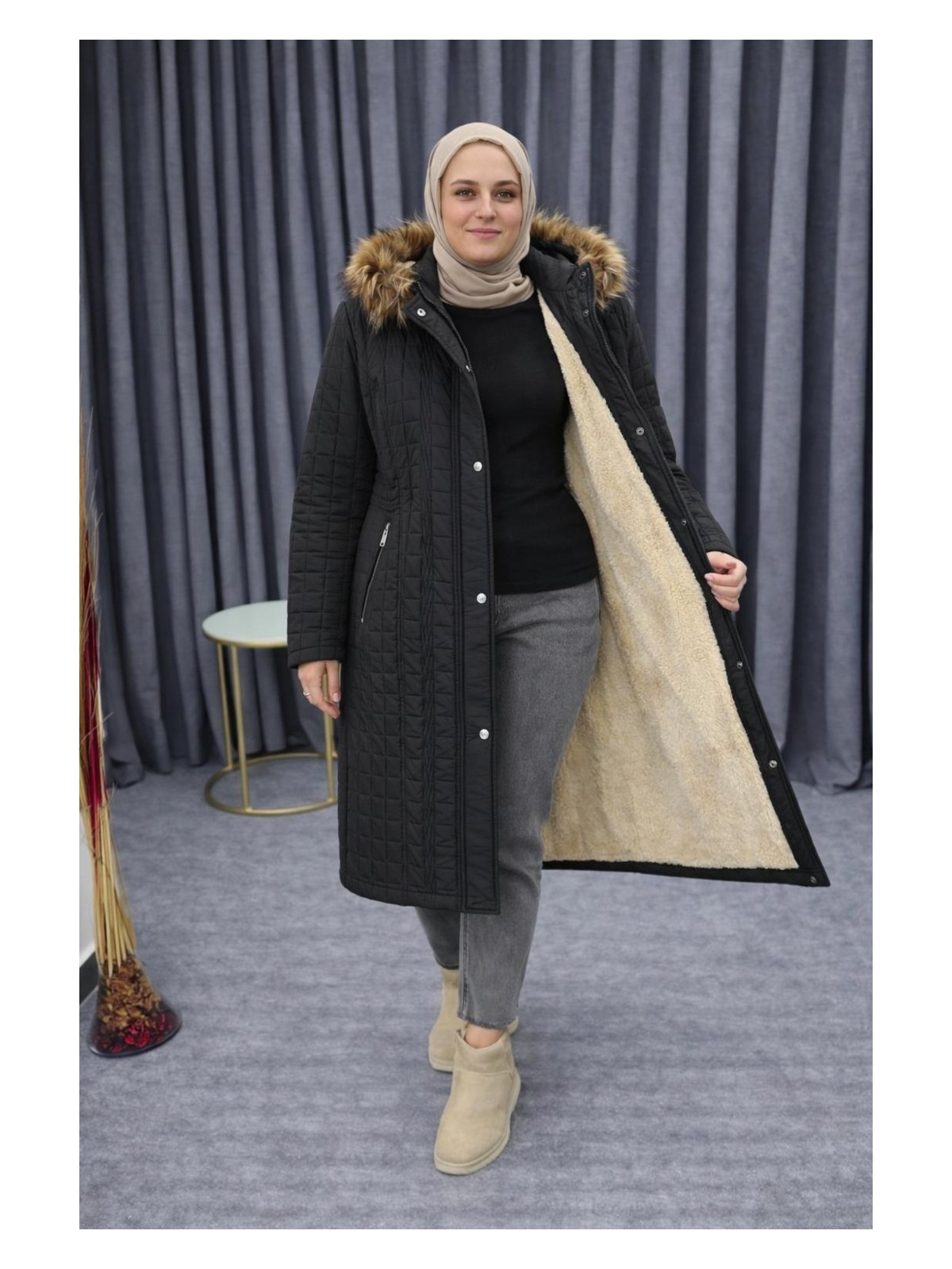 TUTveAL Collection Kadın Içi Kürklü Mont Uzun Kapitone Mont Kapüşonlu Büyük Beden Mont - Vizon-50 - Görsel 3