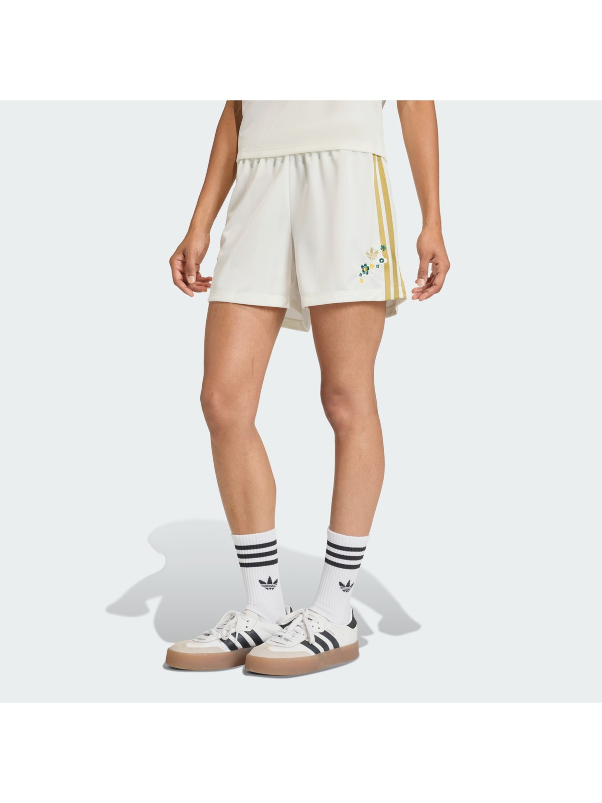 adidas Adidas Originals KE3664 Adıdas Orıgınals x Lıberty London Fırebırd Shorts - Görsel 4