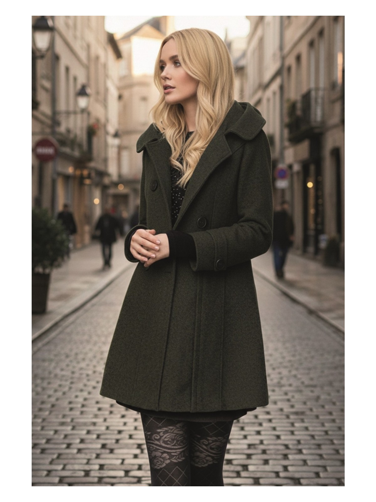 Barbora Yaka Detaylı Büyük Düğmeli Kaşe Kaban