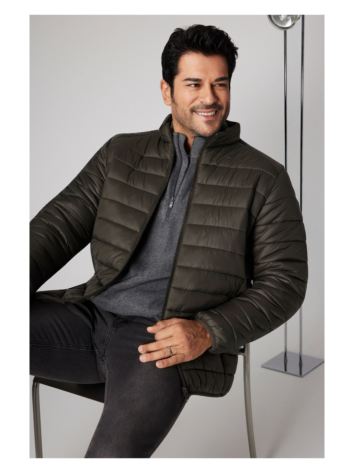 Altınyıldız Classics Rüzgar Geçirmez Taşınabilir Çantalı Sıcak Tutan Ultra Hafif Standart Fit Gri Şişme Erkek Mont - Görsel 8