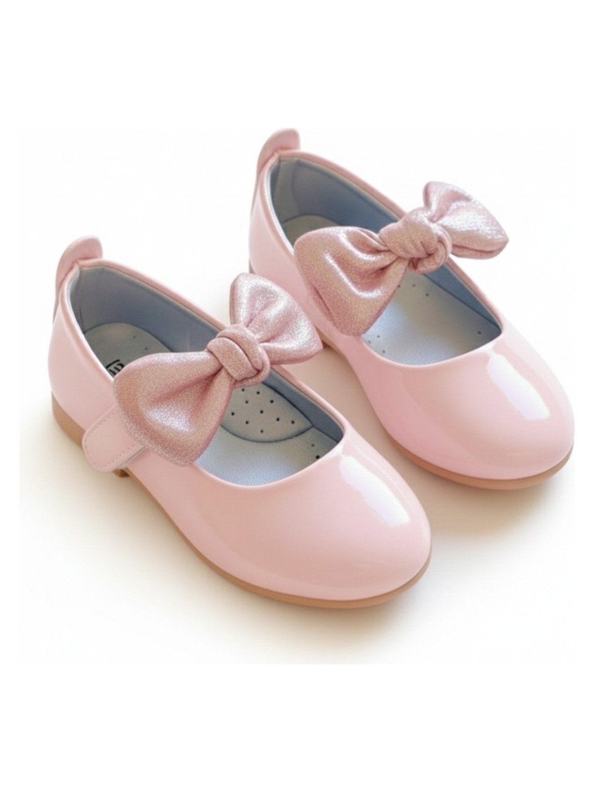 Kız Çocuk Beyaz Rugan Fiyonklu Babet Kaydırmaz Taban Düz Topuklu Konforlu Ayakkabı