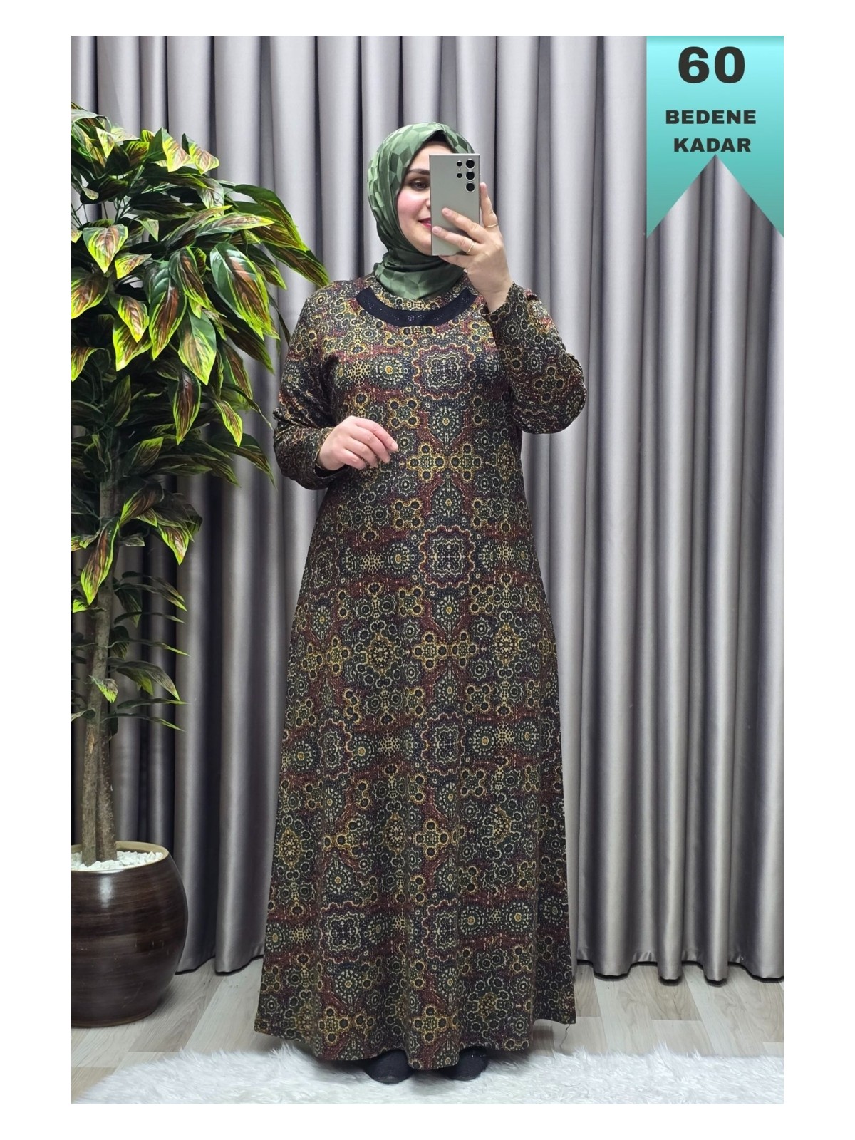 Elmas Tesettür Kadın Giyim Büyük Beden Etnik Desenli Yakası Taşlı Elbise