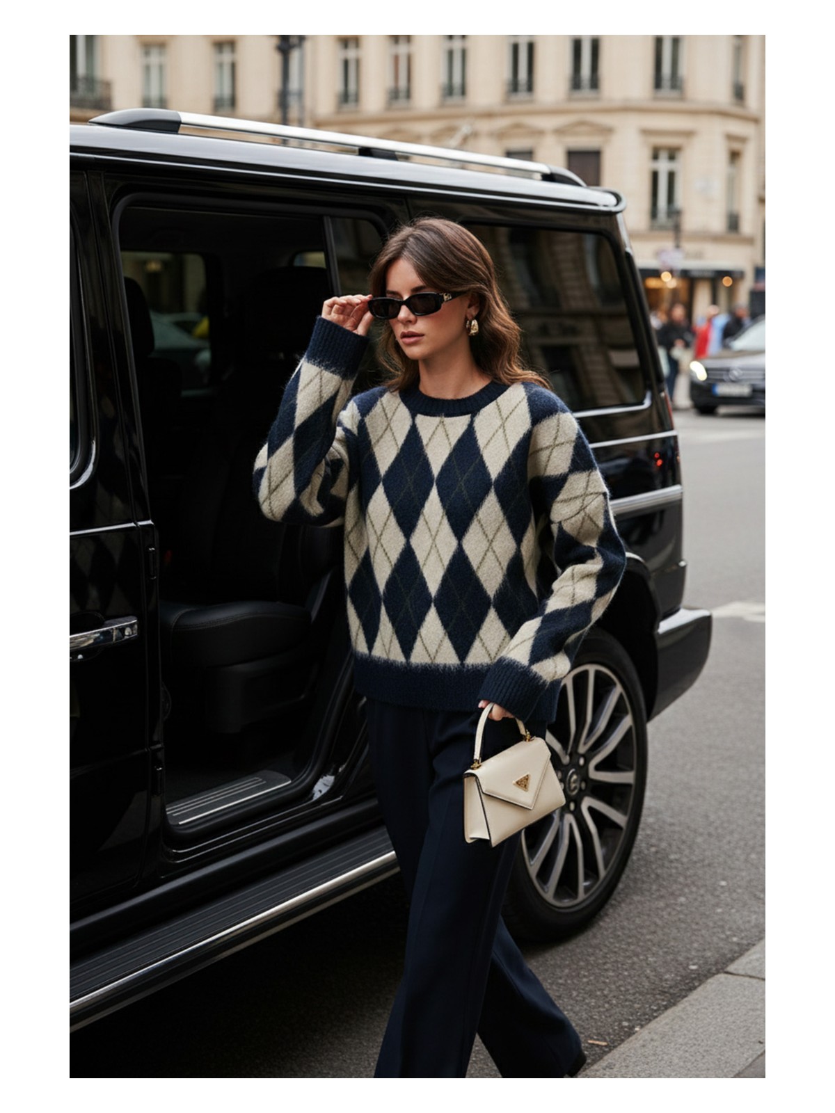 Lela Oversize Fit Bisiklet Yaka Baklava Desenli Yumuşak Dokulu Kazak Bayan Kazak 4616223 - Görsel 4