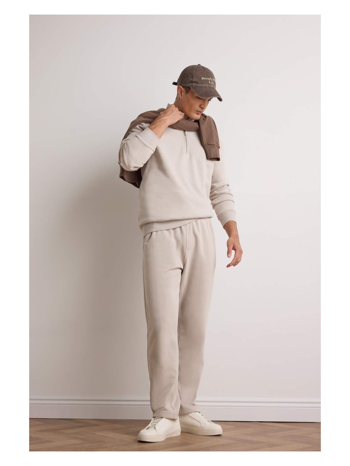 DeFacto Regular Fit Beli Bağcıklı Cepli Düz Paça Kalın Eşofman Altı D7836AX25AU - Görsel 7