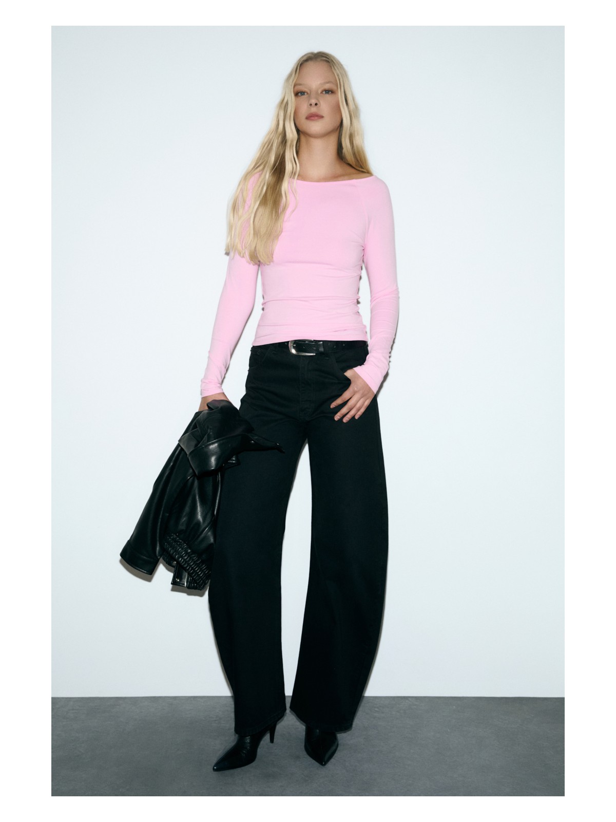 Grimelange Karakola Kadın Organik Pamuklu Kayık Yaka Reglan Kol Slim Fit Beyaz Bluz - Görsel 3