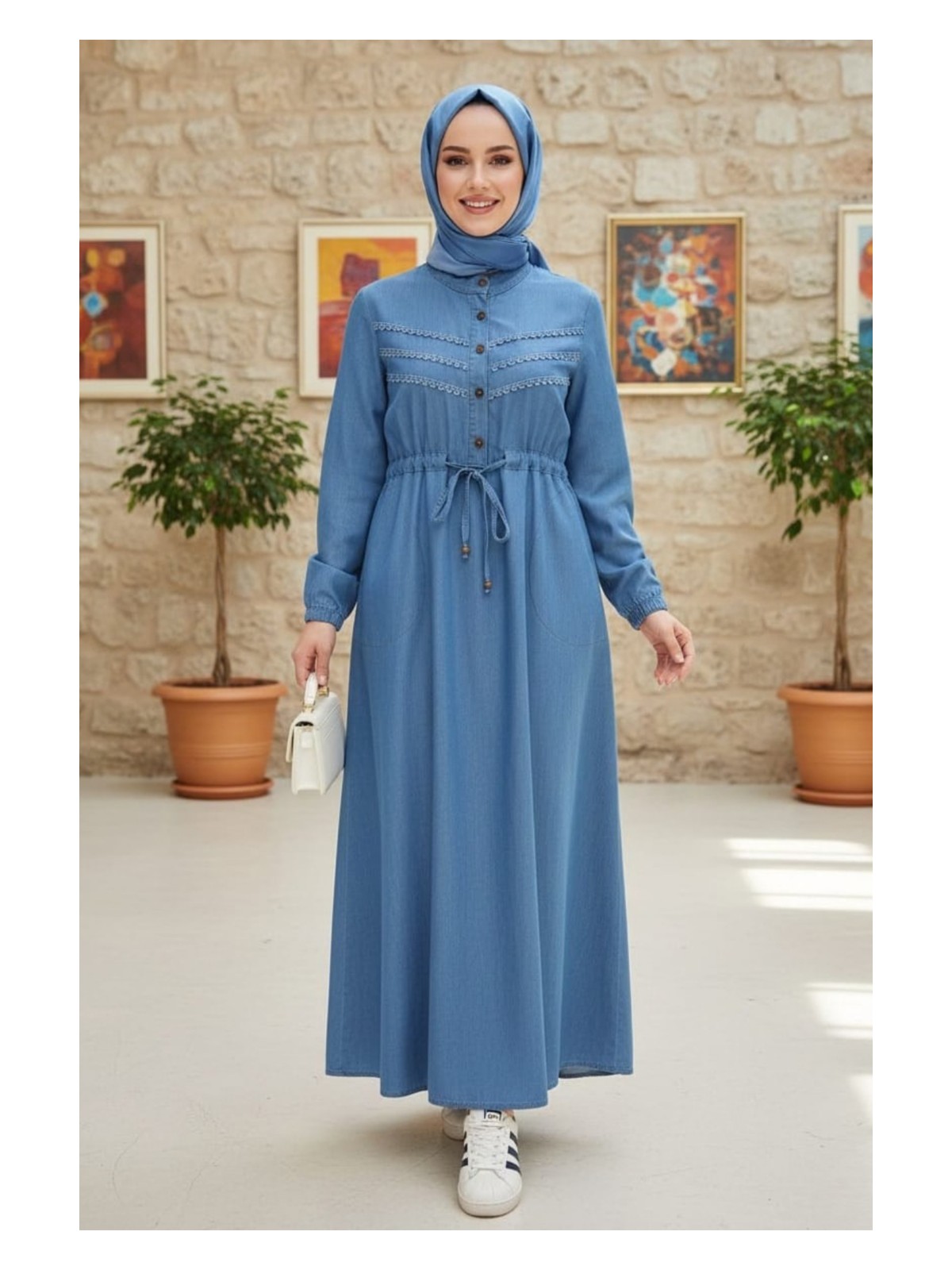 Harman Butik Kadın Dantel Detaylı Belden Sıkmalı Cepli Açık Kot Mavi Elbise