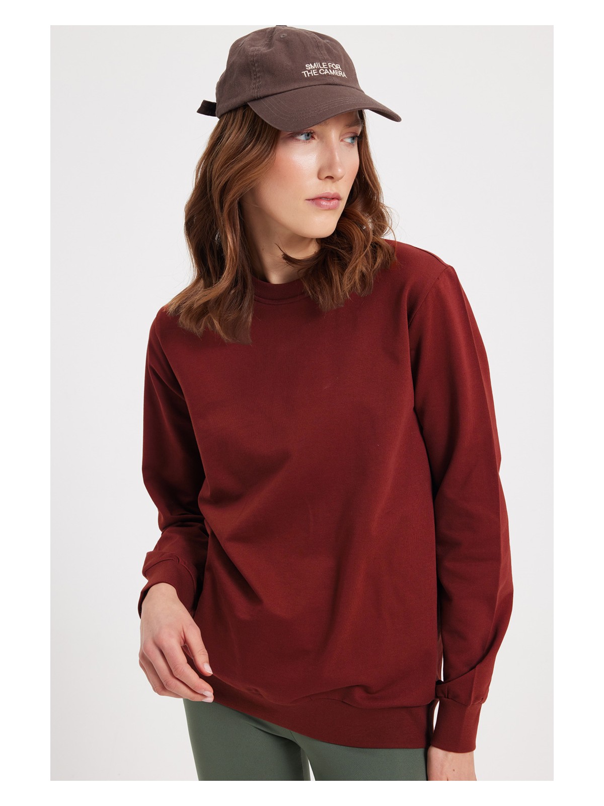 Tudors Kadın Oversize Geniş Kesim %100 Pamuk 2 Iplik Bisiklet Yaka bordo Sweatshirt