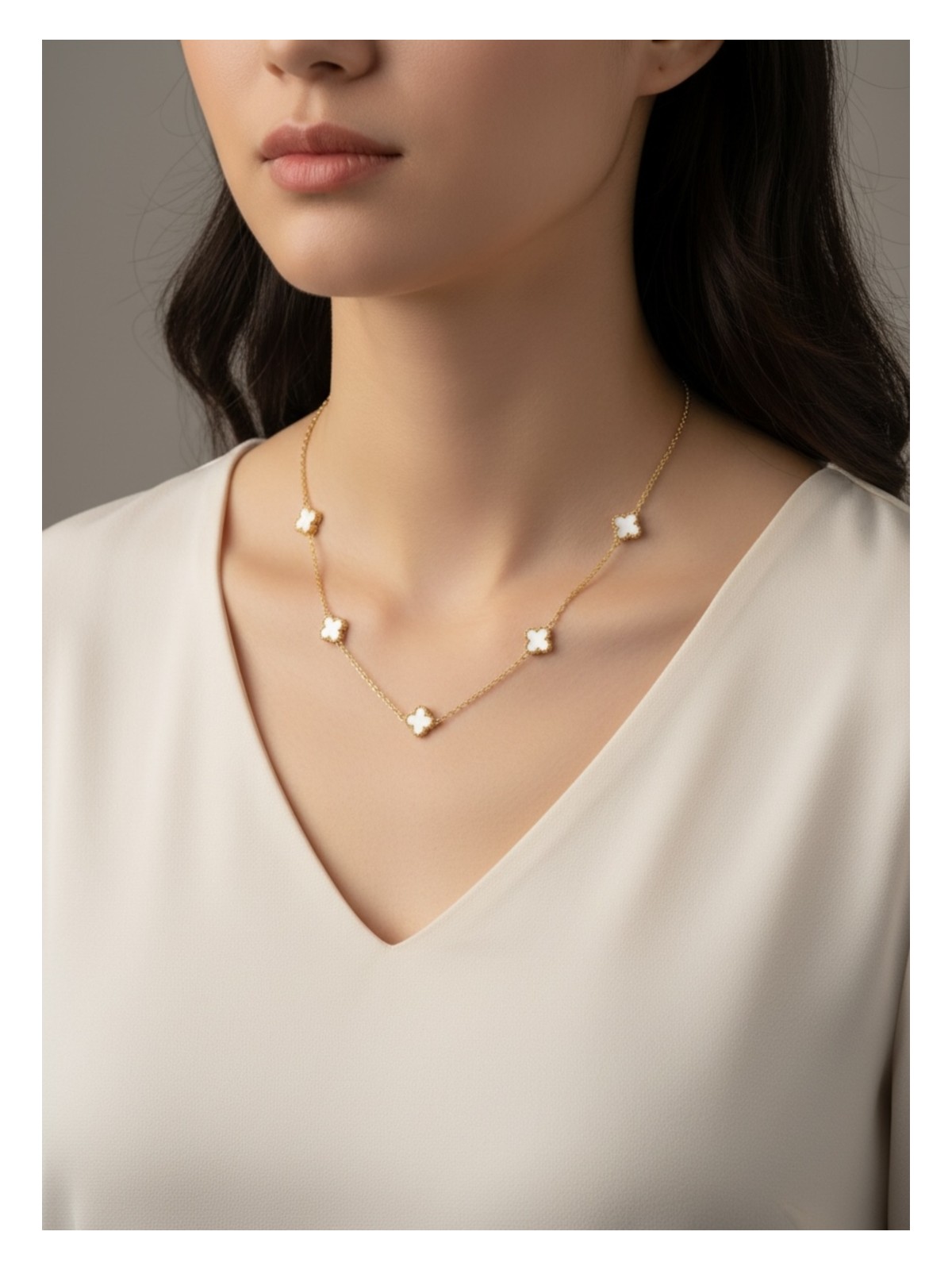 Atalya Accessory Mini Yonca Modeli Gold Renk Beyaz Taşlı Kadın Paslanmaz Çelik Kolye - Kararma Yapmaz Çift Taraflı