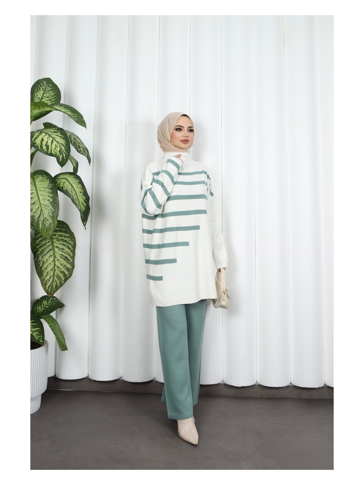 Nisum Moda Çizgi Detaylı Triko Takım - Görsel 4