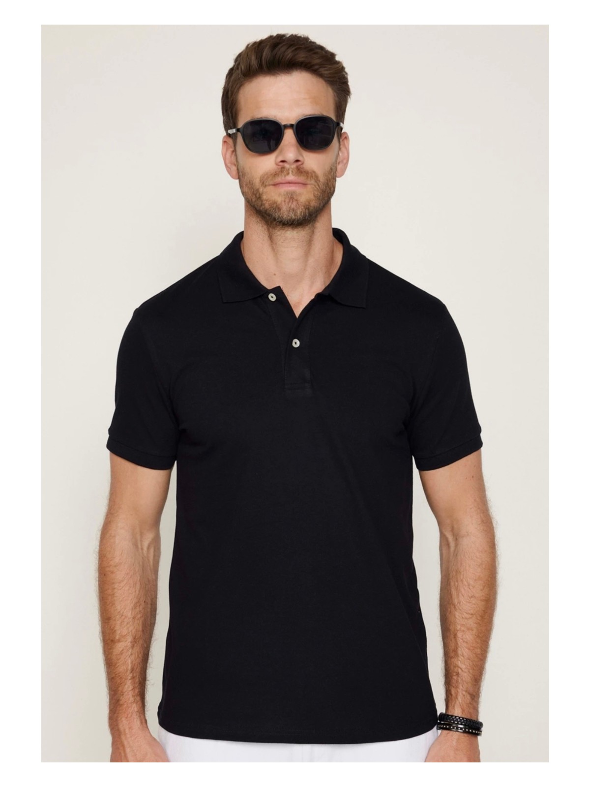 Tudors Erkek Slim Fit Dar Kesim Pamuklu Yumuşak Doku Nefes Alan Kumaş Kıvrılmaz Yaka Siyah Polo Yaka Tişört