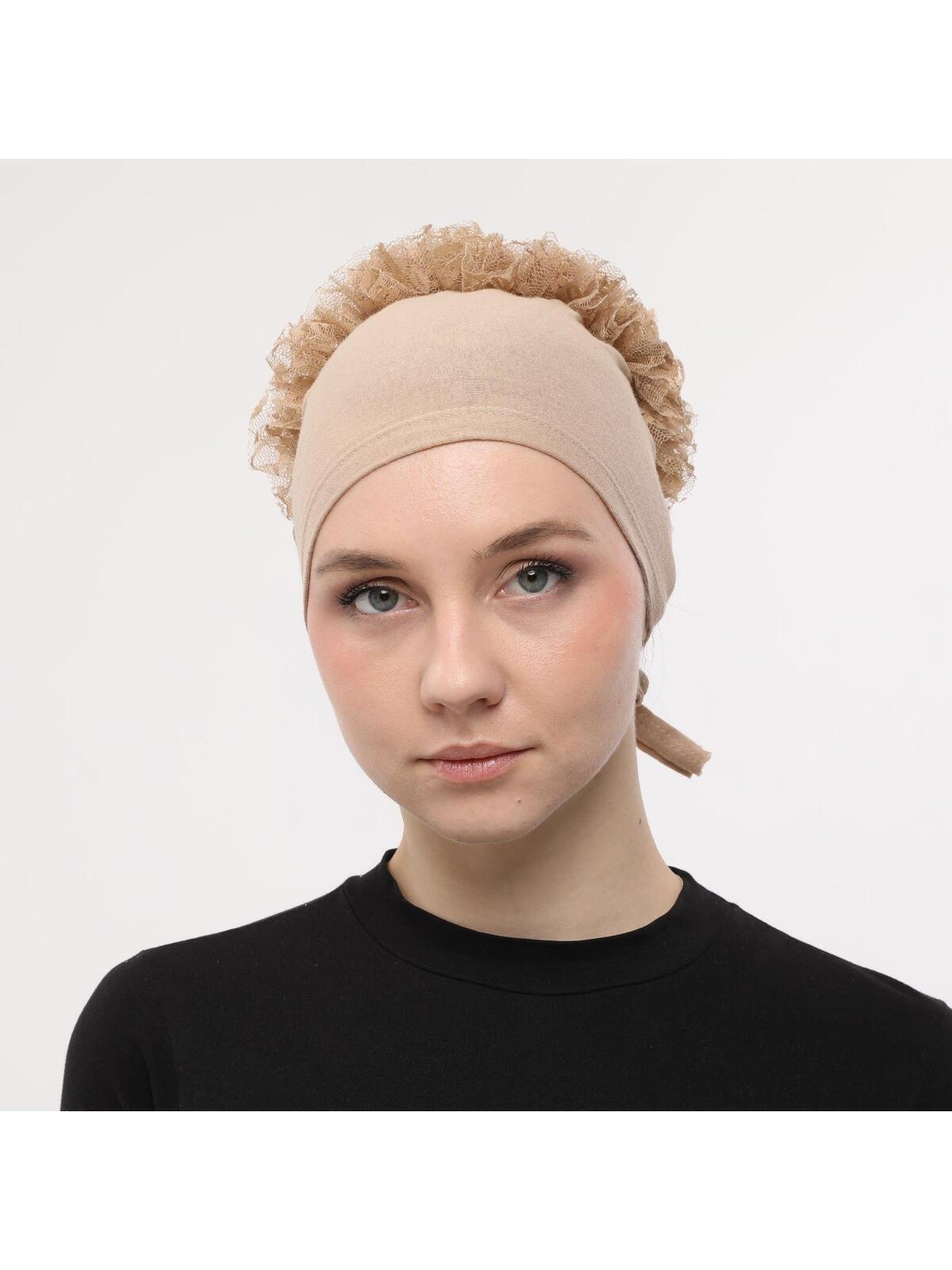 Sensu Önü Dikişli Arkadan Bağlamalı Topuz Dantelli Fırfırlı Tesettür Iç Bone - Görsel 3