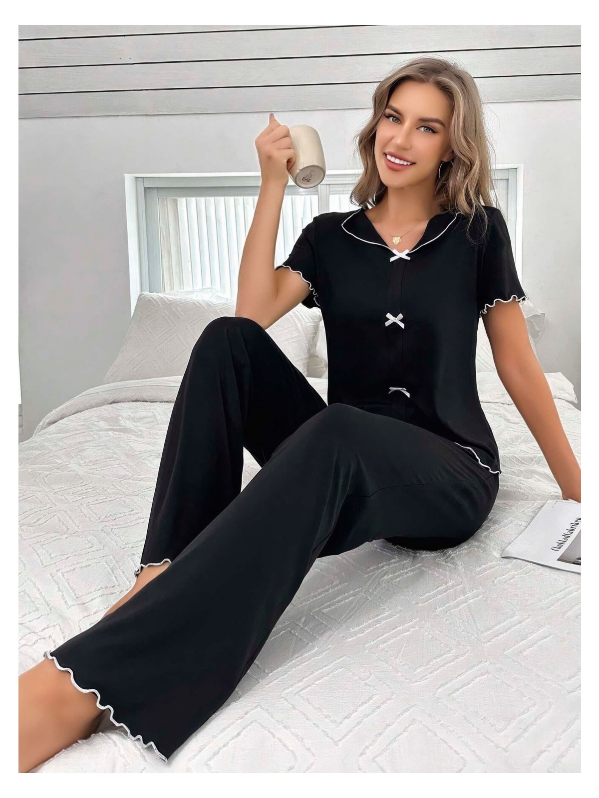 Kadın Siyah Fiyonk Detaylı Yumuşak Pamuklu Uzun Pijama Takımı 5130