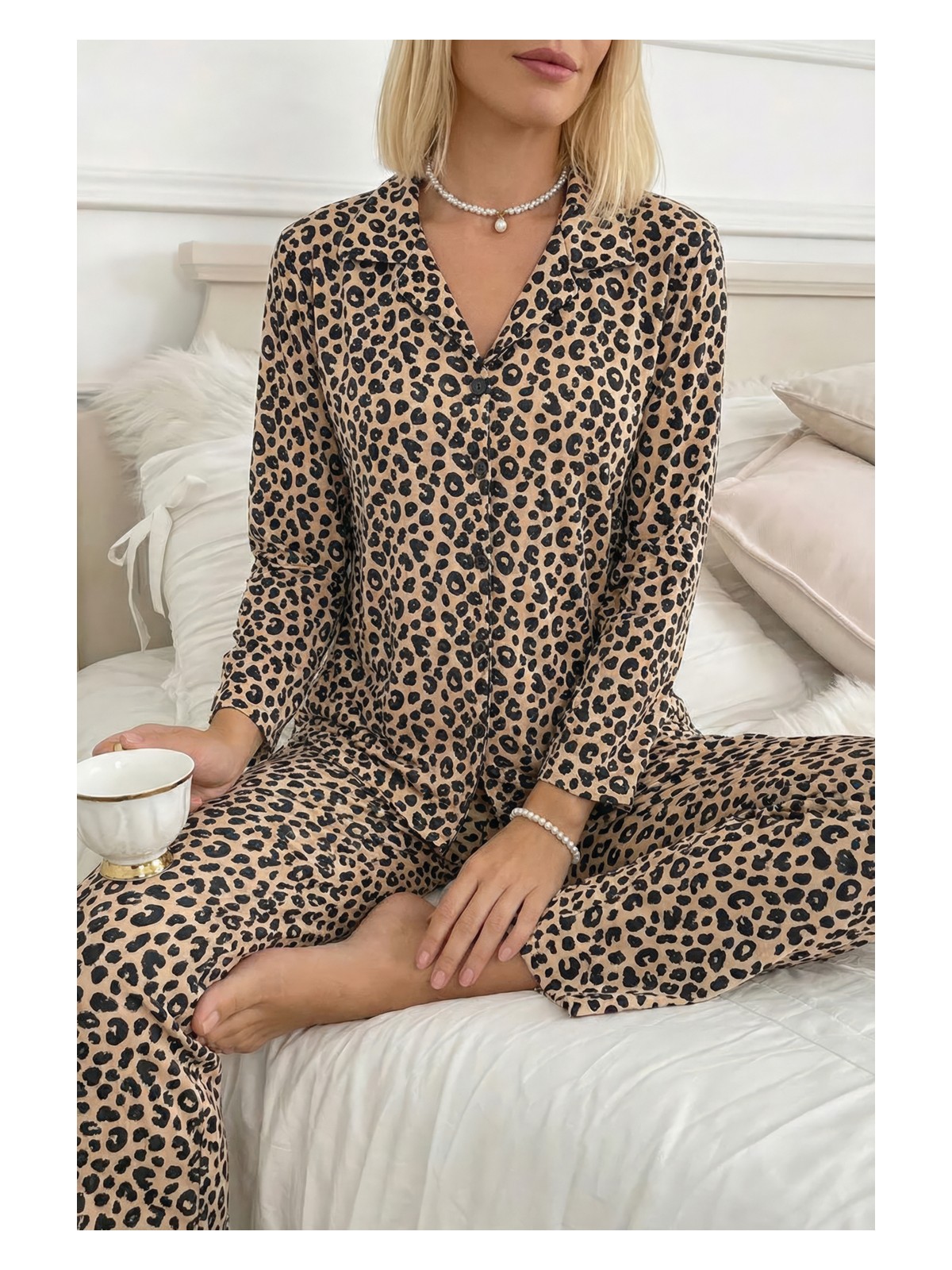 Madame Clara Düğme Kapanma Detaylı Süet Leopar Desenli Uzun Kollu Kadın Pijama Takımı