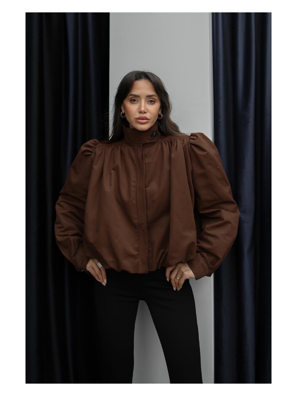 Havoş Kahverengi Omuz Detaylı Dik Yakalı Trençkot