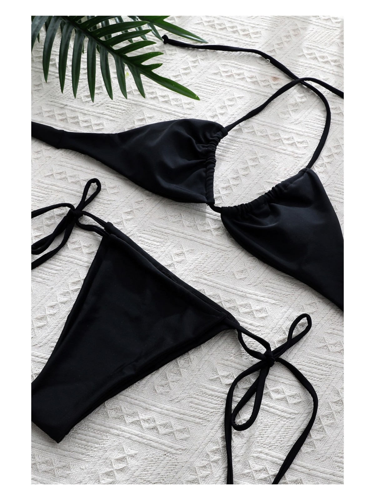 İlk El Grup Ieg™ Kadın Siyah Yandan Bağlamalı Tangalı Üçgen Bikini Mayo Takımı