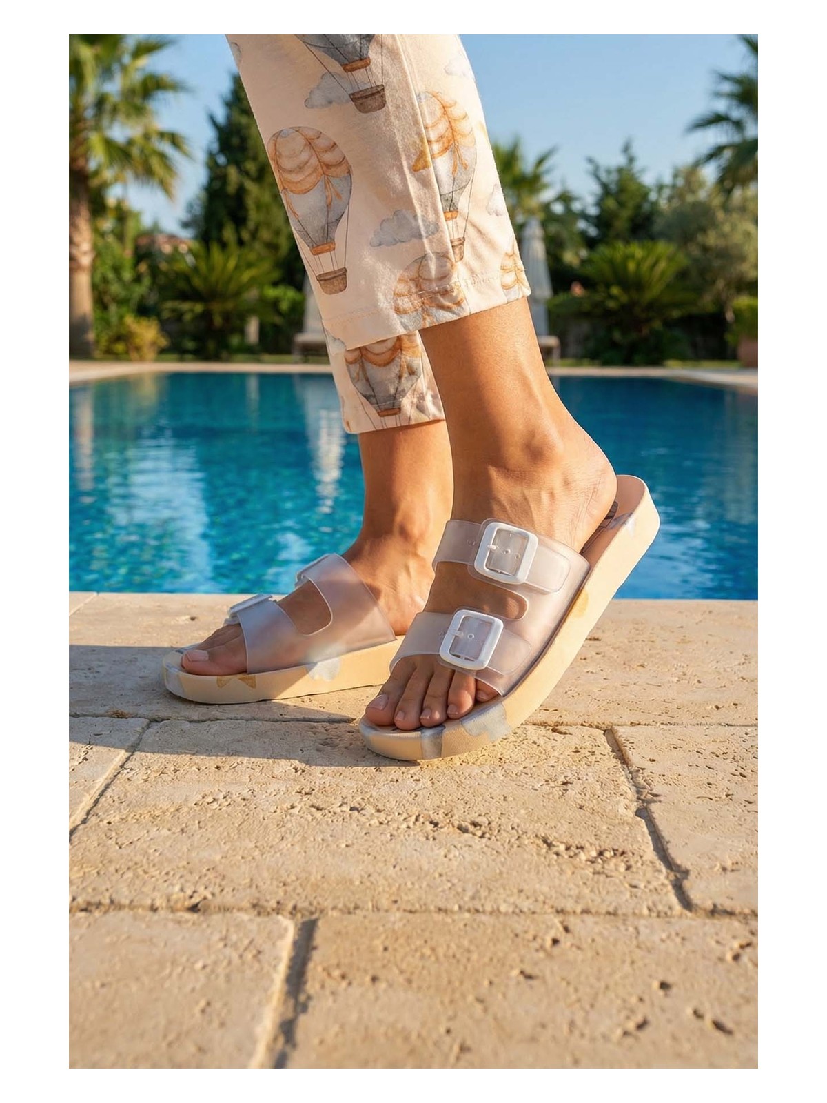 Gezer Kadın Yazlık Airblow Islak Zemine Uygun Rahat Taban Ev Banyo Havuz Plaj Günlük Terlik