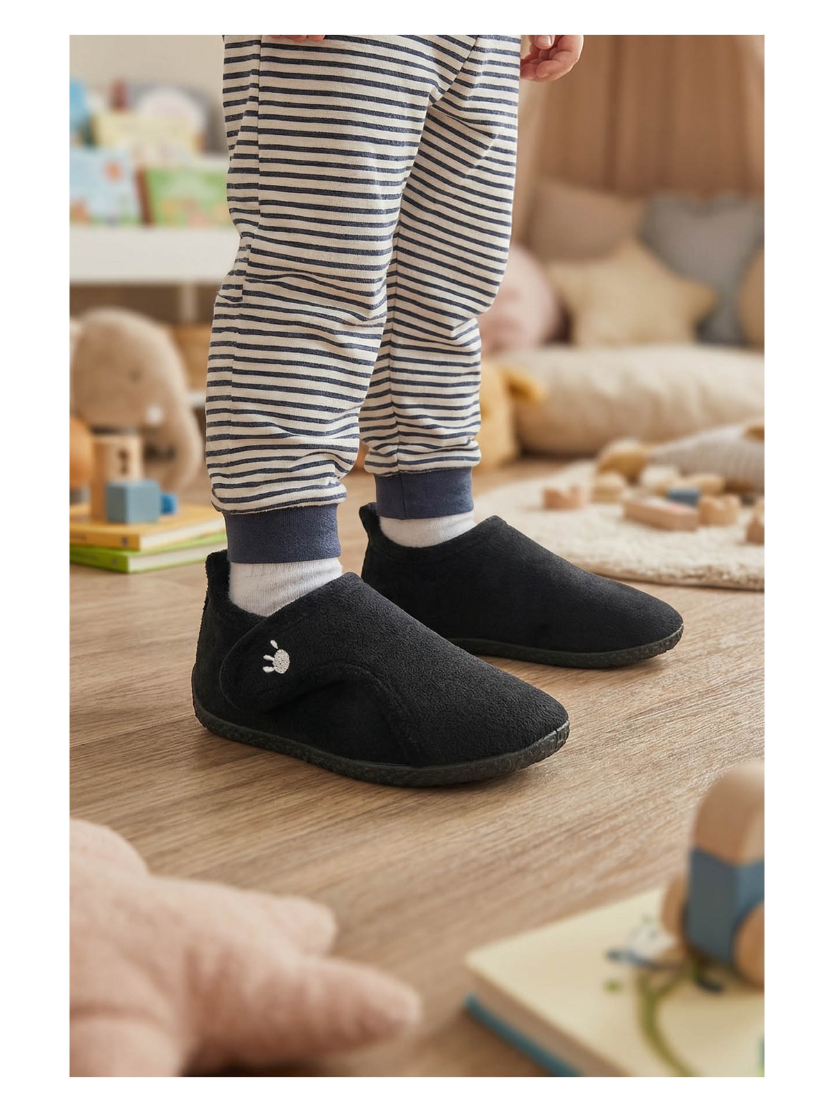 Gezer Kışlık Erkek Çocuk Rahat Taban Cırt Cırtlı Ayarlanabilir Ev Okul Kreş Panduf Ayakkabı - Görsel 4