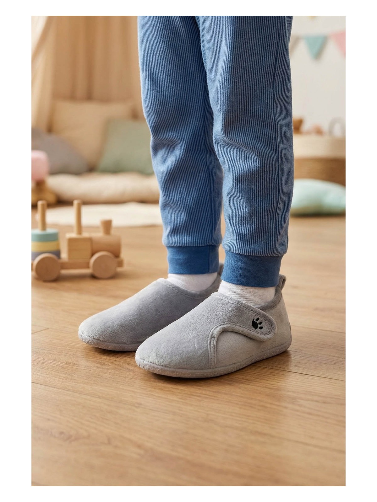 Gezer Kışlık Kız Çocuk Rahat Taban Cırt Cırtlı Ayarlanabilir Ev Okul Kreş Panduf Ayakkabı