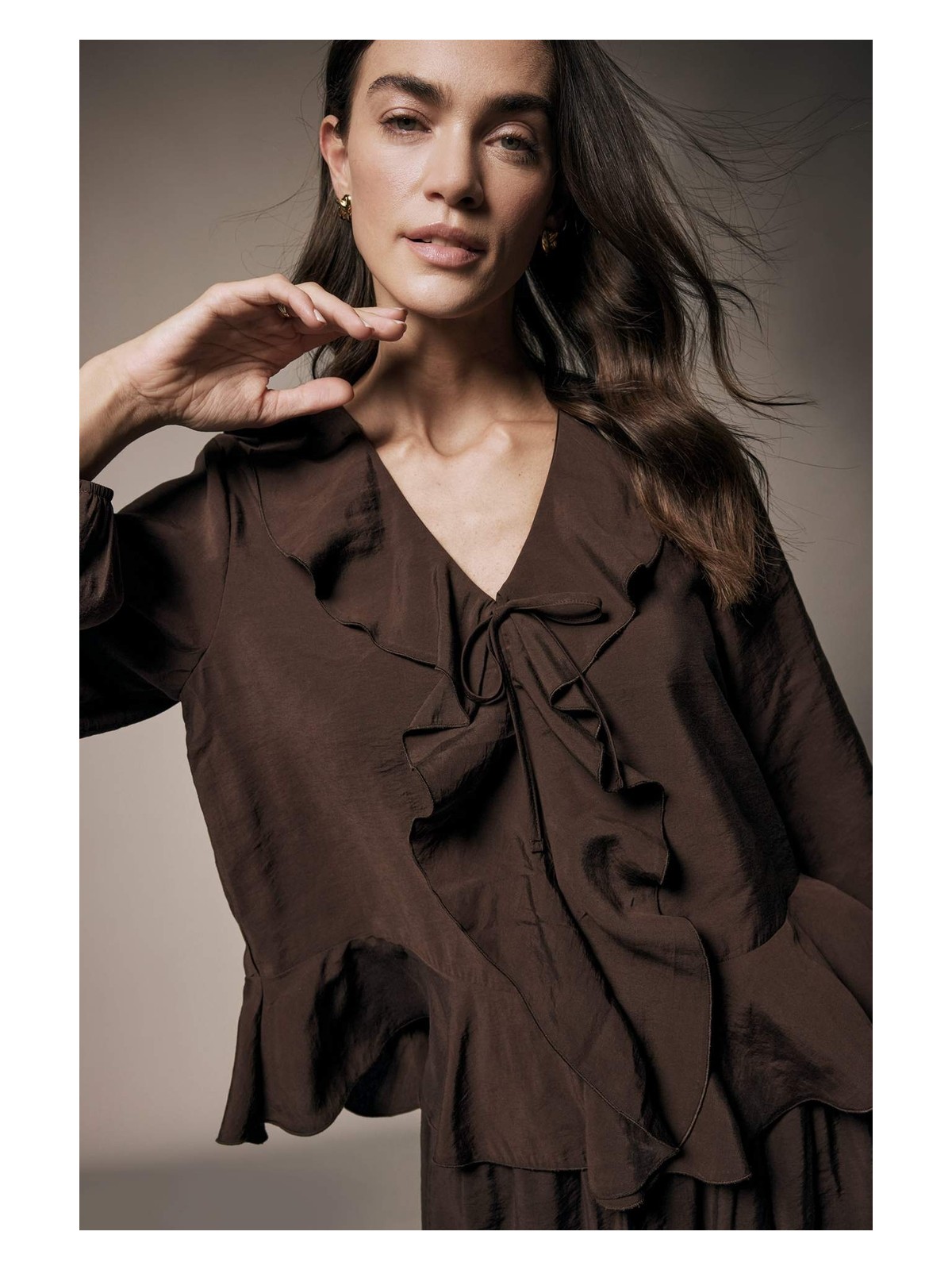 DeFacto V Yaka Modal Volanlı Bluz G1971AX25WN