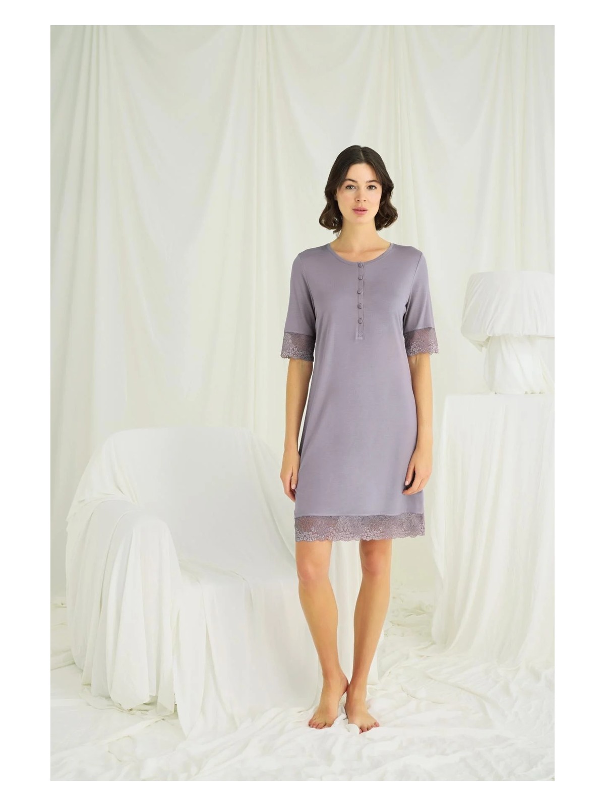 İlk El Grup Ieg™ Dantel Detaylı Kısa Kollu ve Önü Düğmeli Gecelik