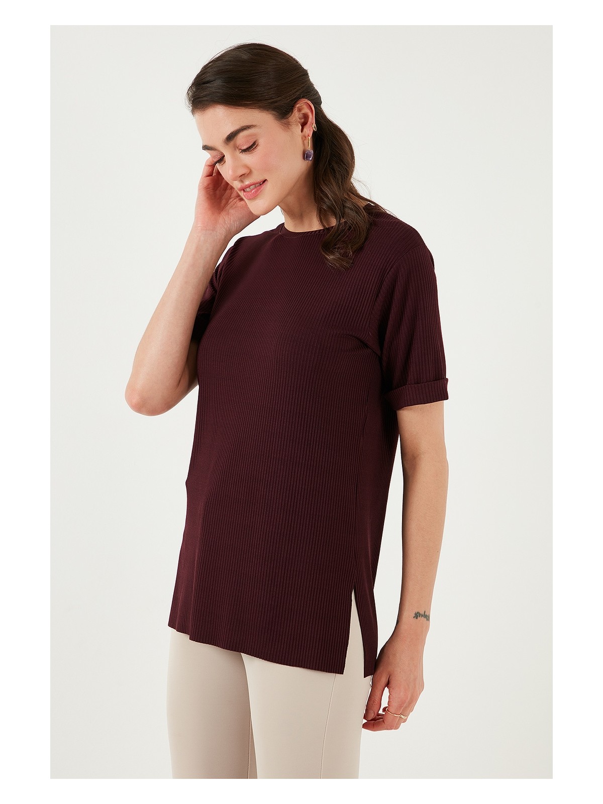 Lela Oversize Bisiklet Yaka Yırtmaç Detaylı Bluz Bayan Bluz 5869000 - Görsel 3