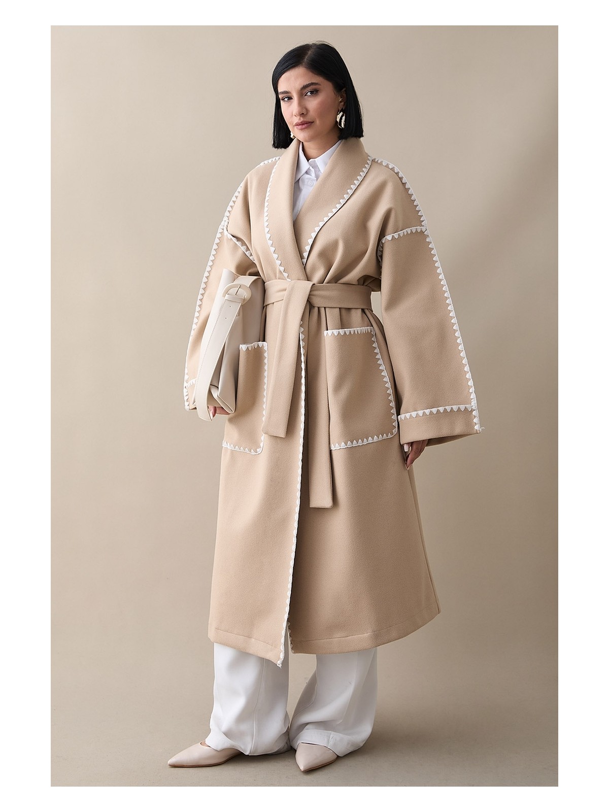 inStyle Çoban Dikiş Kuşaklı Siyah Kaşe Kaban - Görsel 4