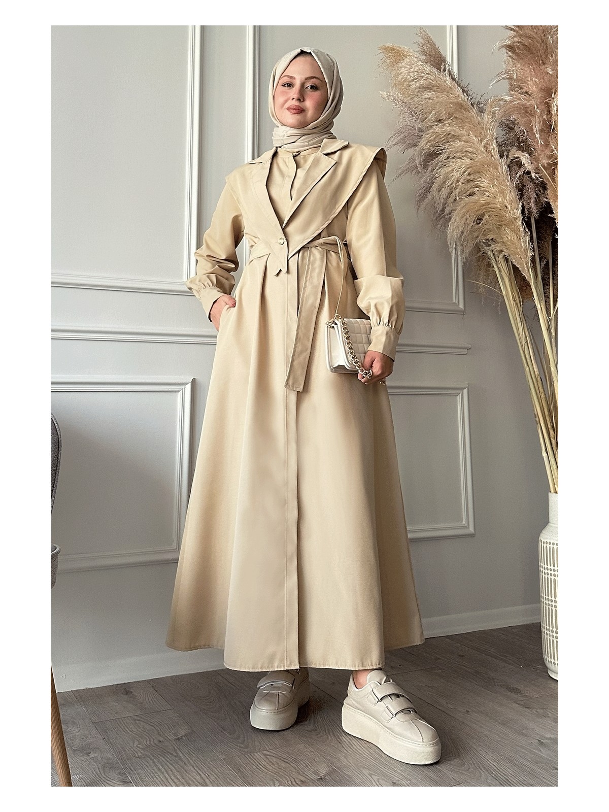 inStyle Siyah Bolerolu Kemerli Trençkot %100 Polyester Şık ve Fonksiyonel Özellikler - Görsel 6