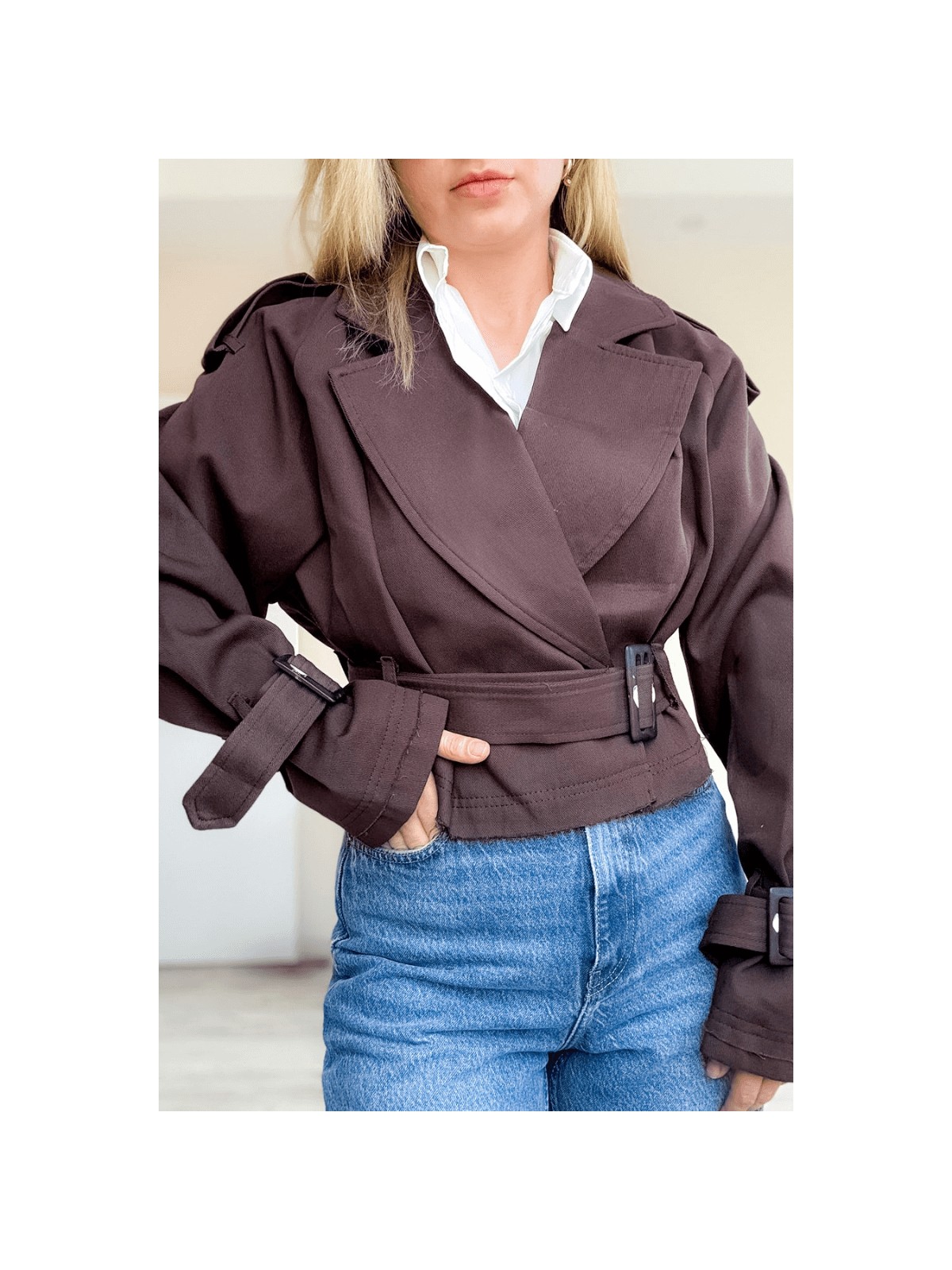 BeeYouStudio Kahverengi Kemerli Kısa Trençkot M