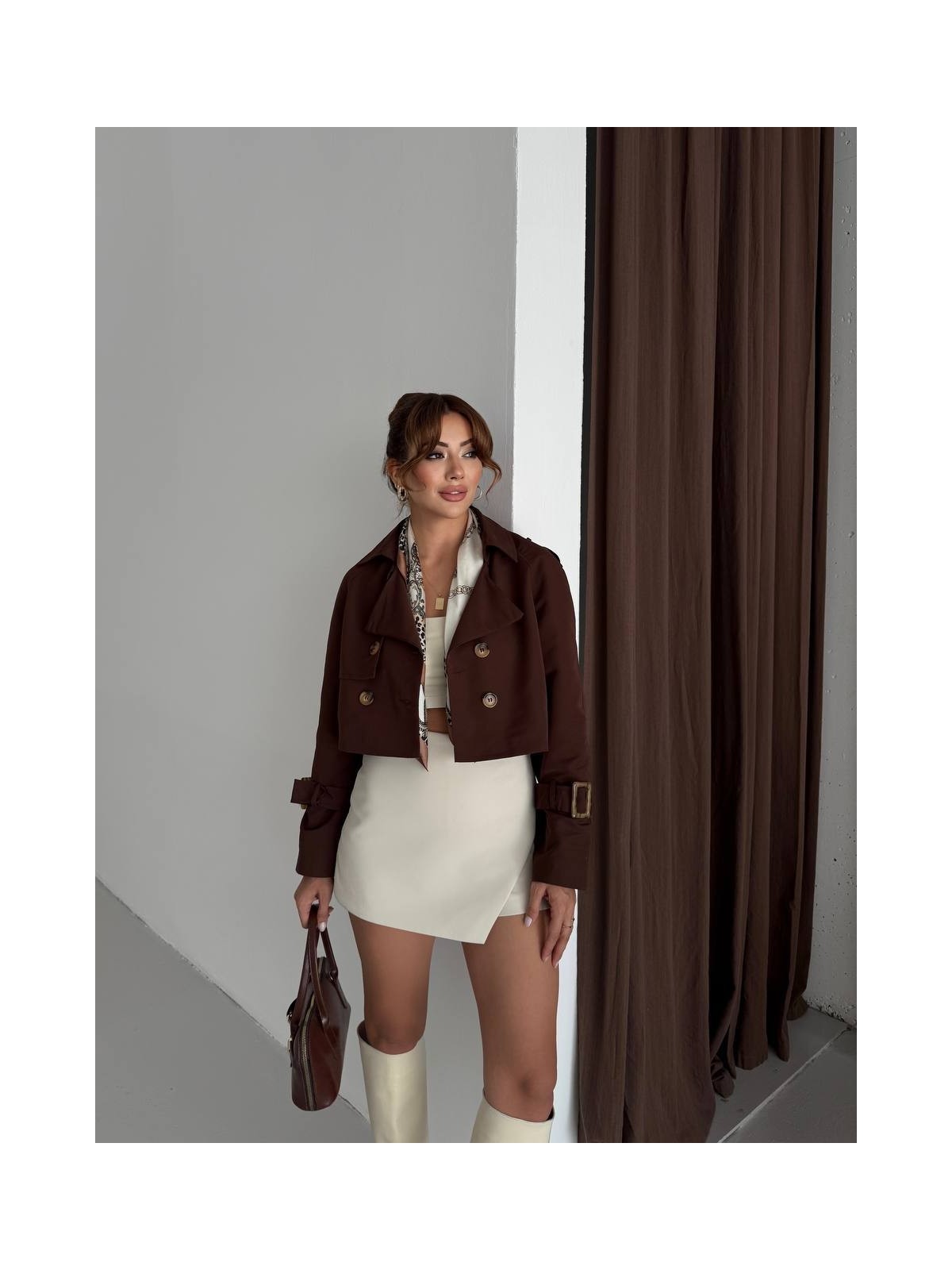 Madame Melek Mini Trençkot Pamuklu Trenç Kumaş Astarlı Düğmeli Kısa Ceket