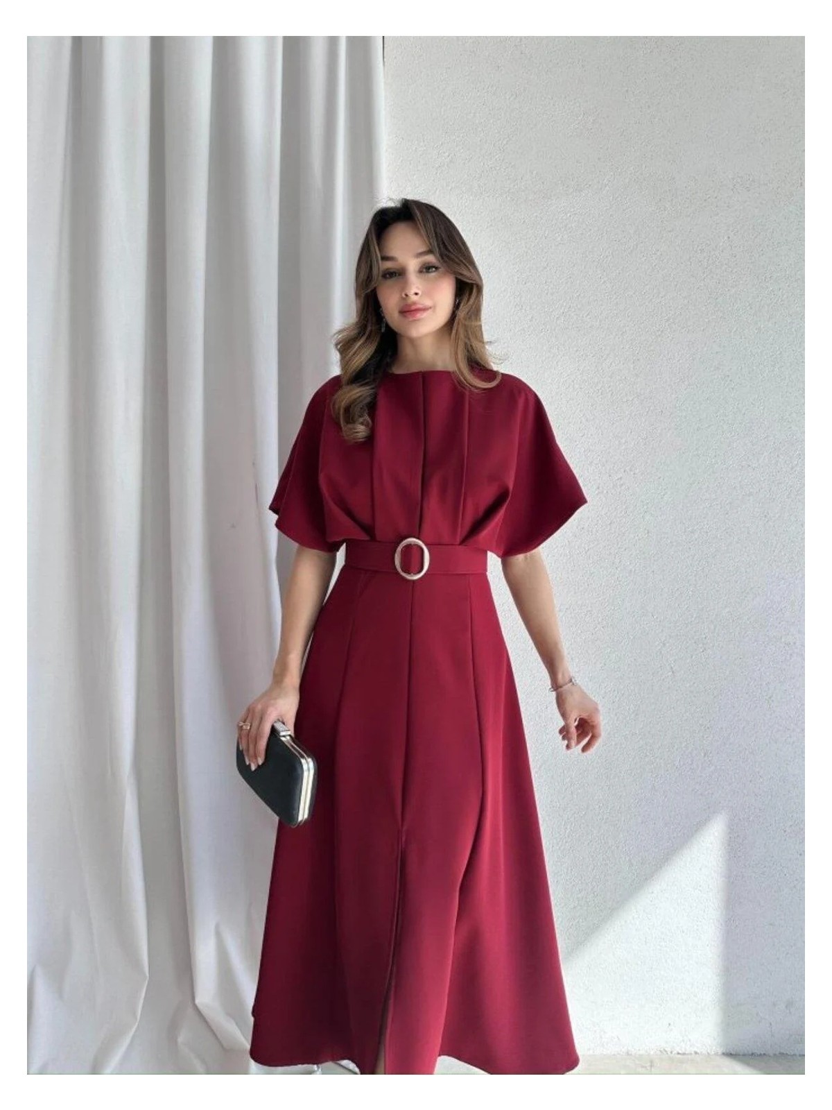 Moda Durağı Kaliteli Midi Elbise Yırtmaç Detaylı Kemerli Bordo