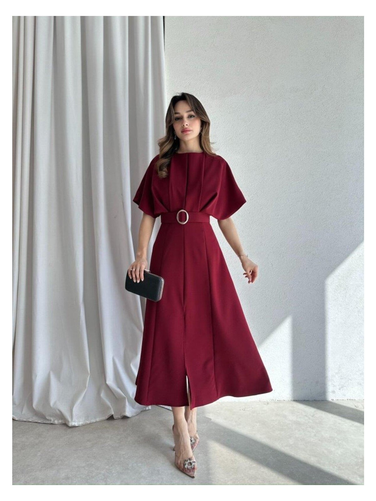 Moda Durağı Kaliteli Midi Elbise Yırtmaç Detaylı Kemerli Bordo - Görsel 3