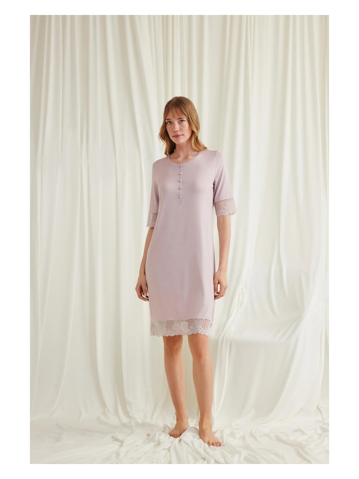 İlk El Grup Ieg™ Dantel Detaylı Kısa Kollu ve Önü Düğmeli Gecelik