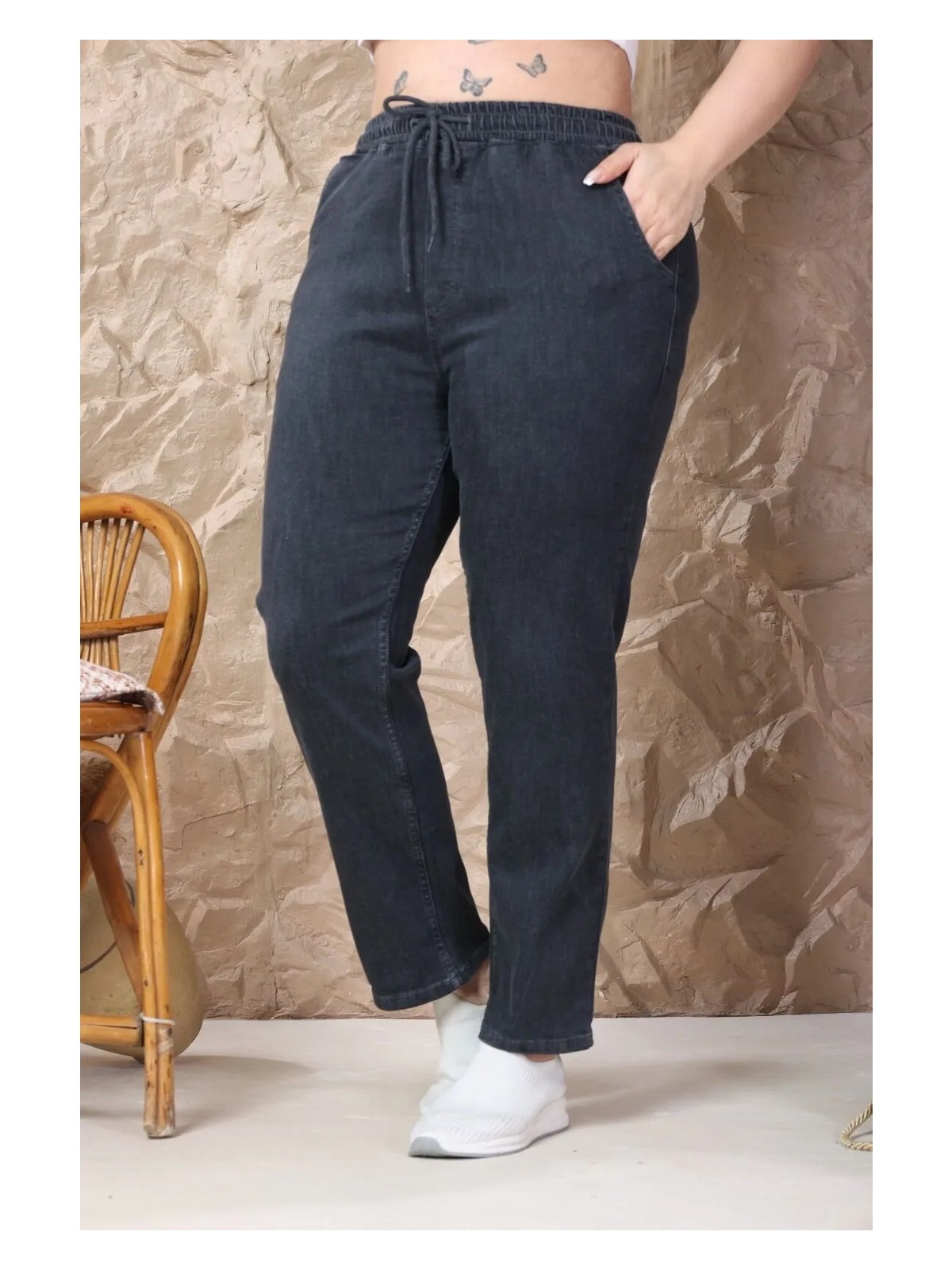 Era Lisa Büyük Beden Kadın Kot Pantolon Yüksek Bel Lastikli Rahat Kalıp Denim Kumaş - Görsel 5