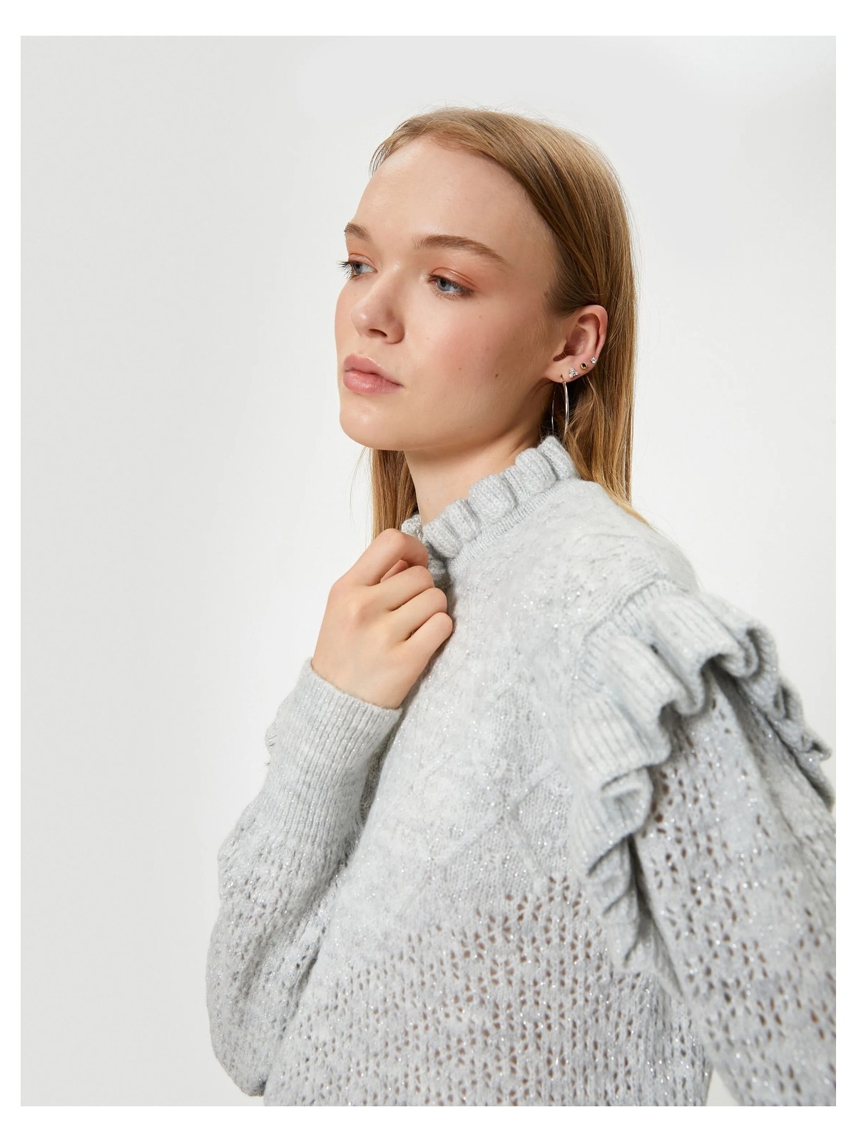 Koton Triko Kazak Dokulu Fırfır Detaylı Dik Yaka