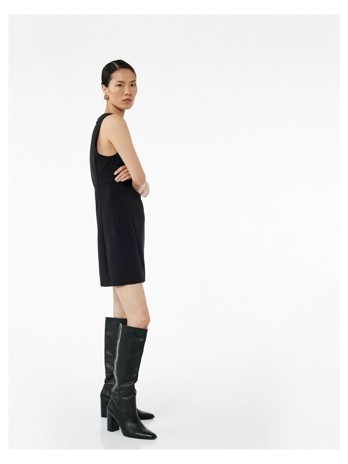 Koton Slim Fit Kolsuz Bisiklet Yaka Mini Elbise