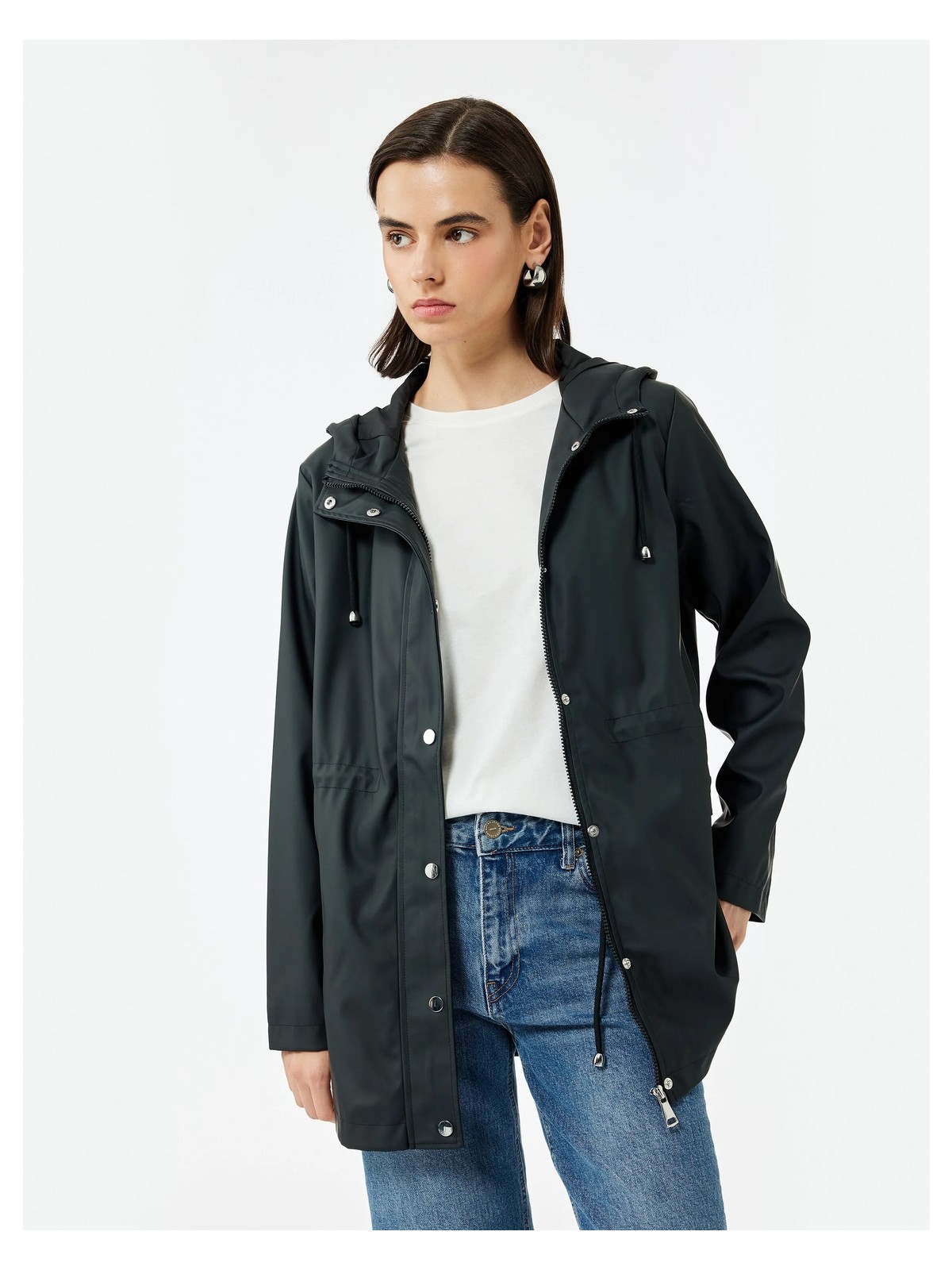 Koton Kadın Cepli Beli Bağlamalı Uzun Kollu Fermuarlı Kapüşonlu Yağmurluk 6WAK00007EW - Görsel 3