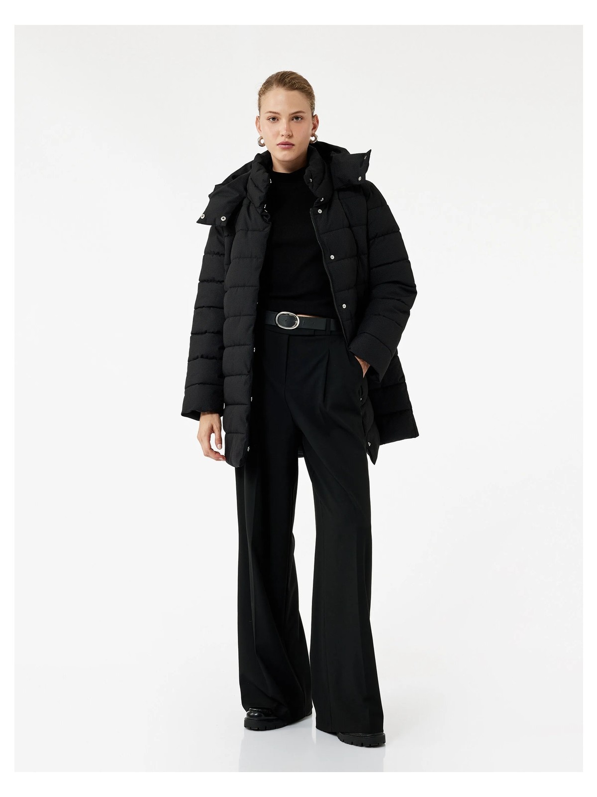 Koton Astarlı Cepli Fermuarlı Uzun Kollu Su Itici Kapüşonlu Şişme Mont