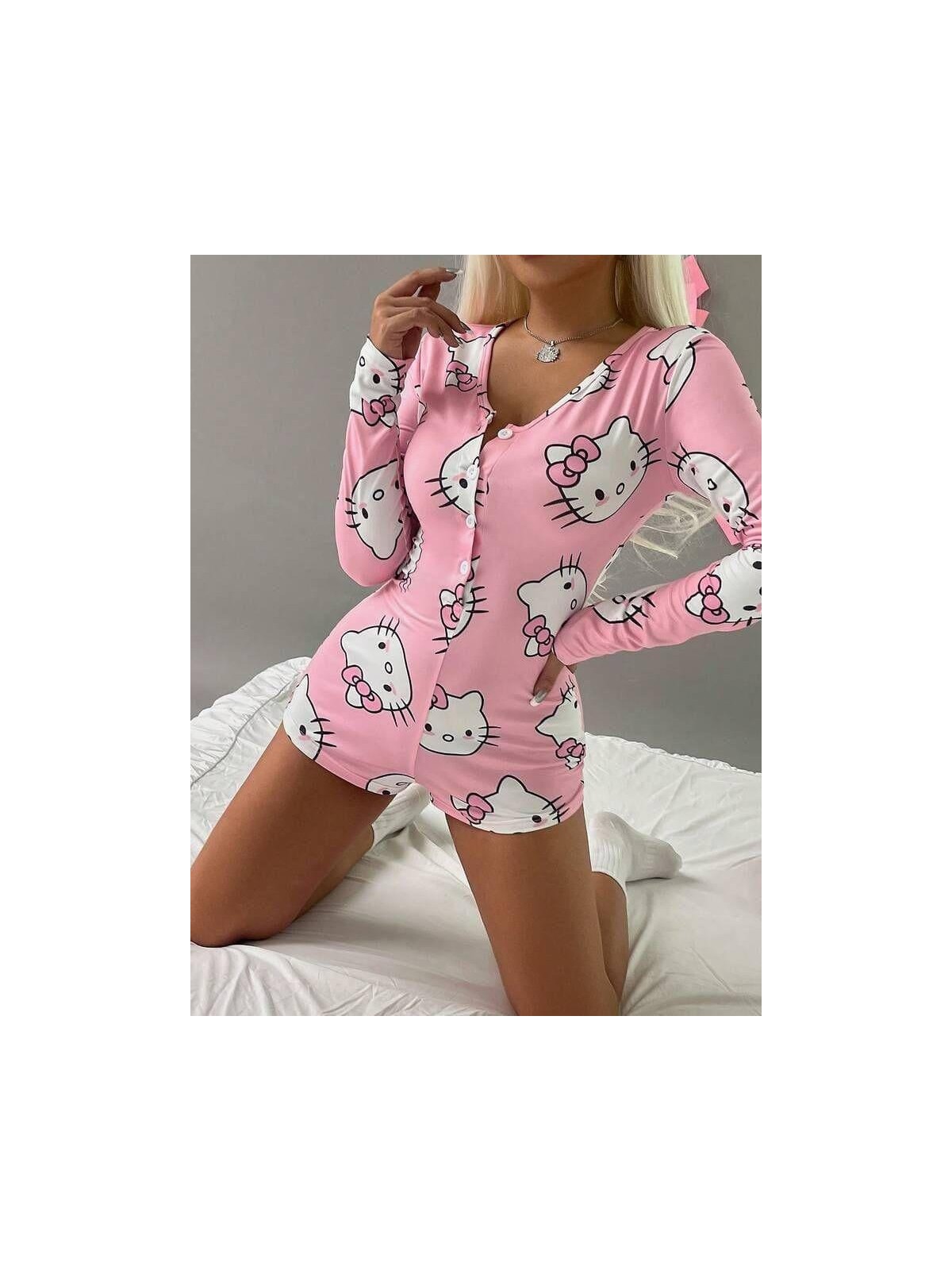 Esranın Dünyası Pamuklu Pembe Hello Kitty Desenli Düğmeli Uzun Kol Tulum Pijama