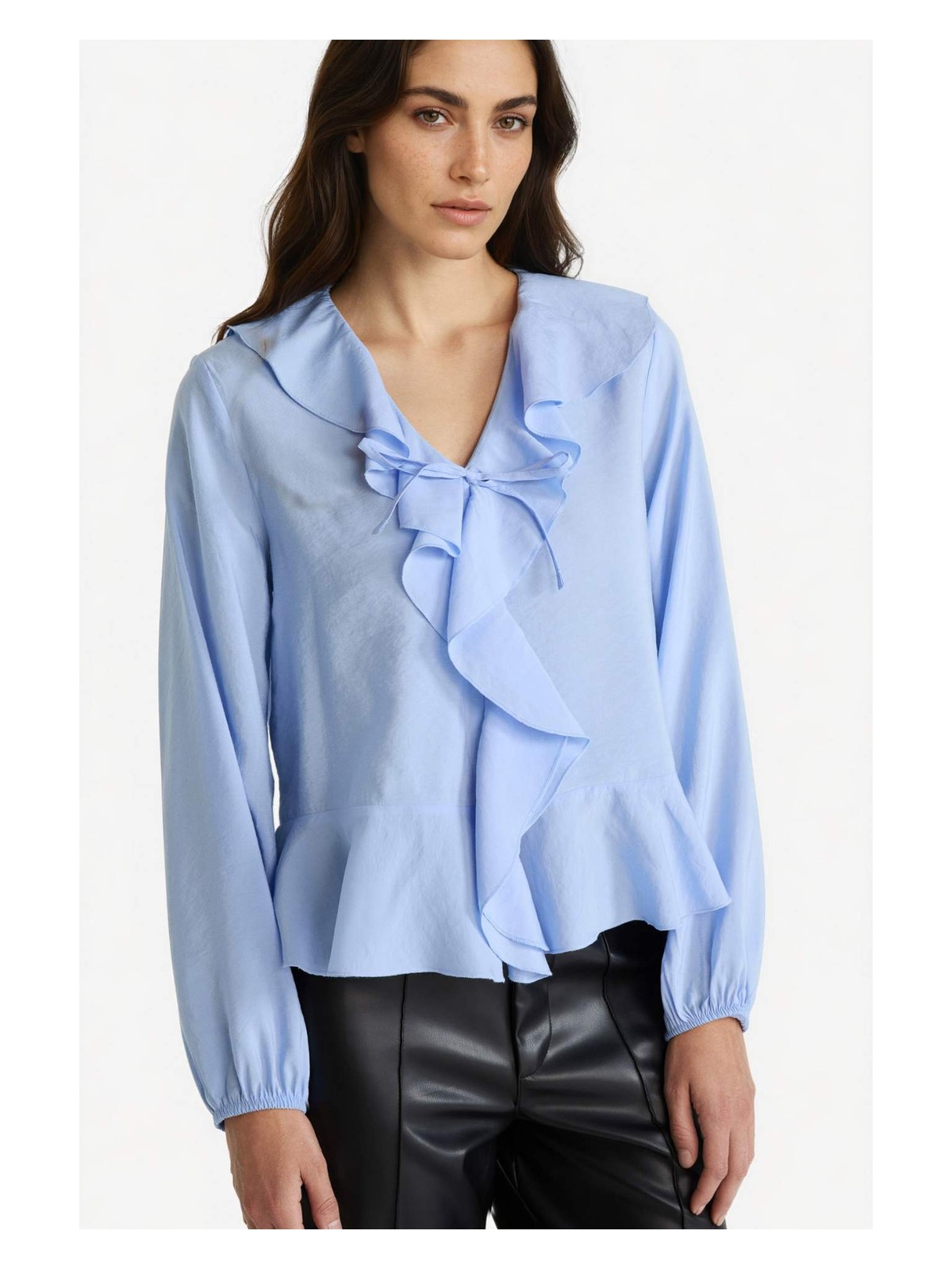 DeFacto V Yaka Modal Volanlı Bluz G1971AX25WN - Görsel 4