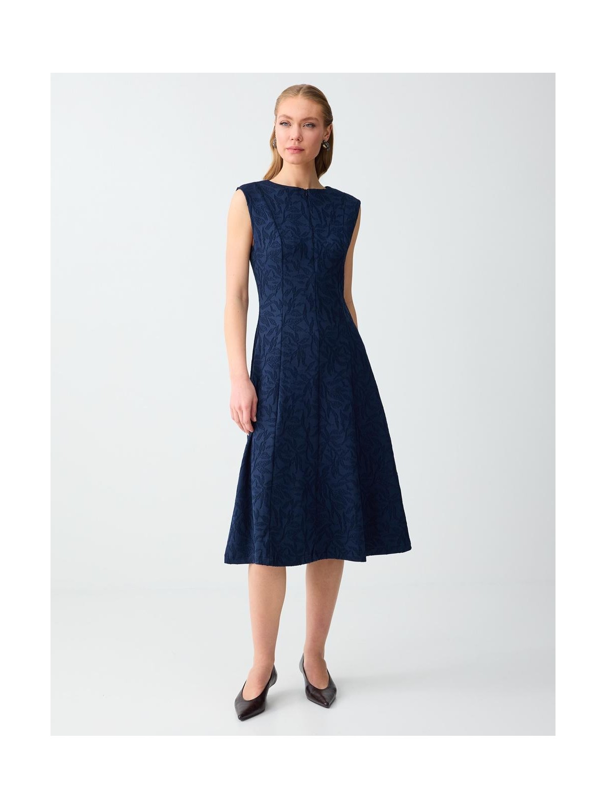 Jimmy Key Lacivert Dar Kesim Yuvarlak Yaka Desenli Örme Midi Elbise