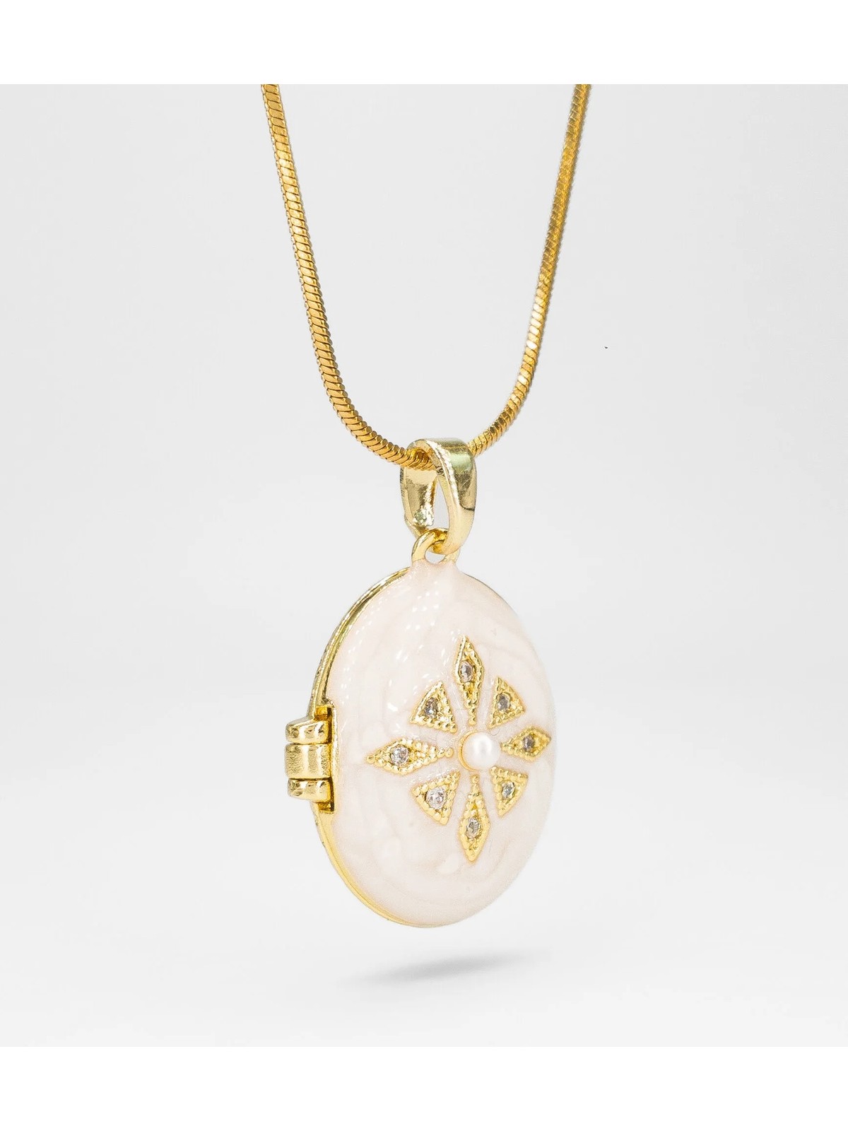 Stella Fortis Mine Detaylı Kapaklı Madalyon Kolye – Altın Renk Yılan Zincir - Görsel 6