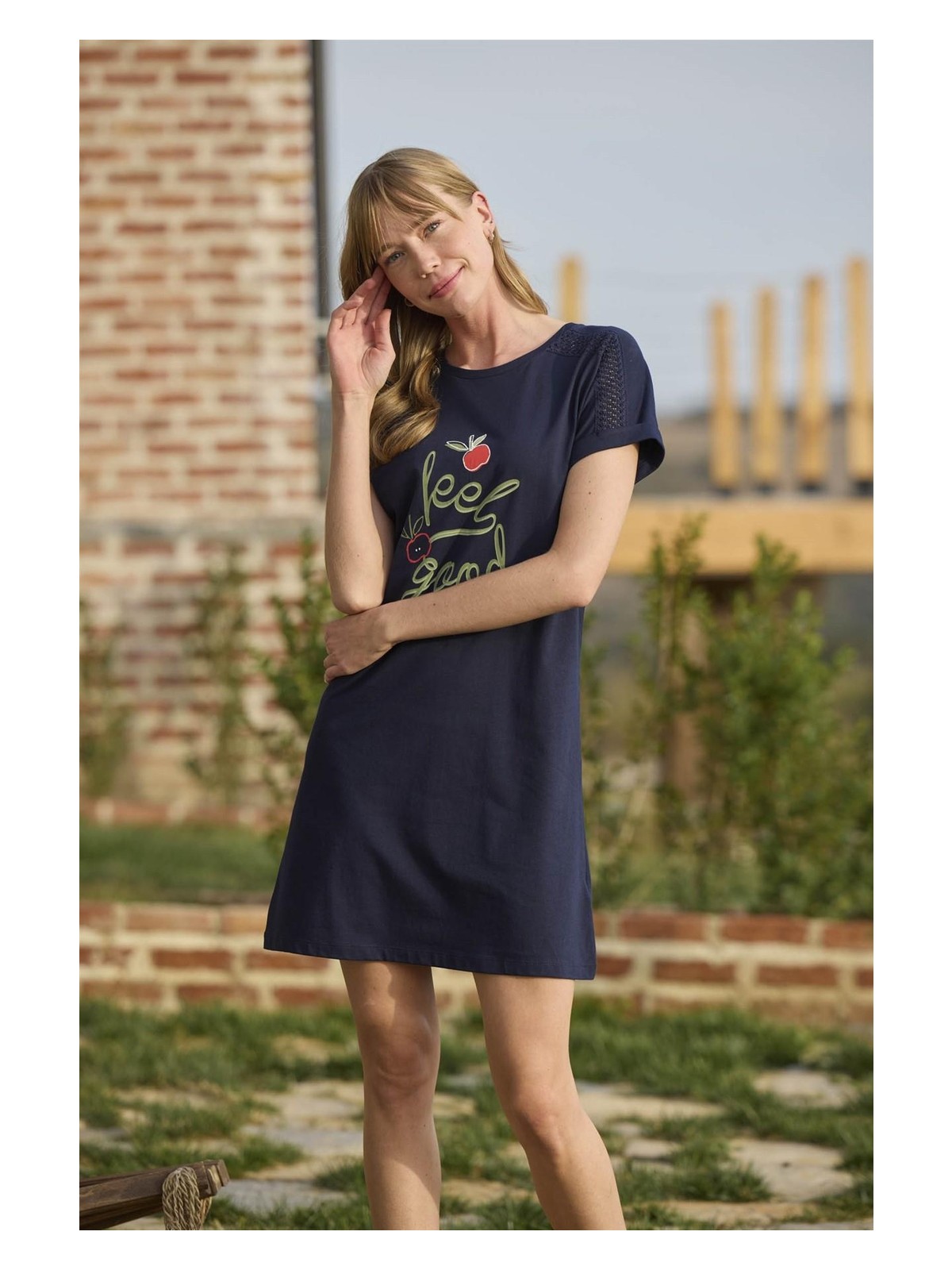 Pileli Store Meyve ve Yaprak Baskılı Dantelli "feel Good" Gecelik