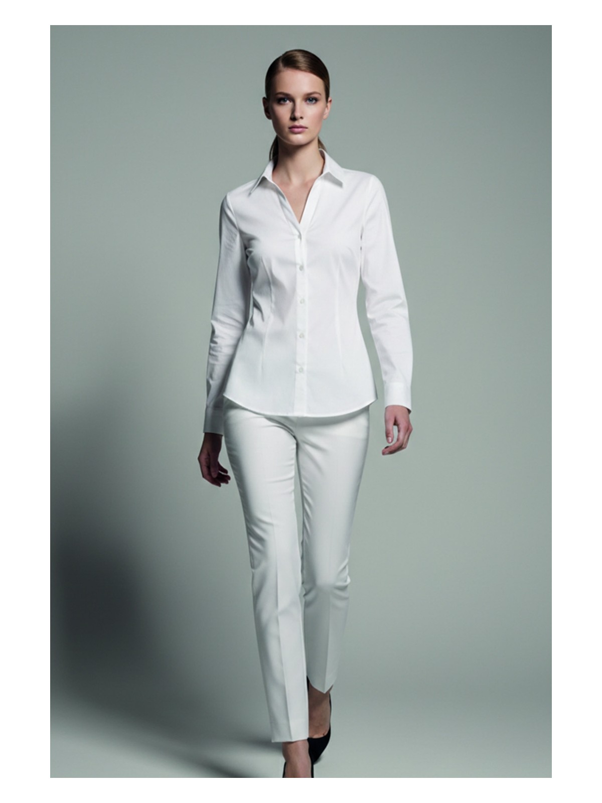 Şiir Sonora Kadın Slim Fit Dar Kesim Vücuda Oturan Uzun Kollu Düğme Detaylı Basic Gömlek - Beyaz