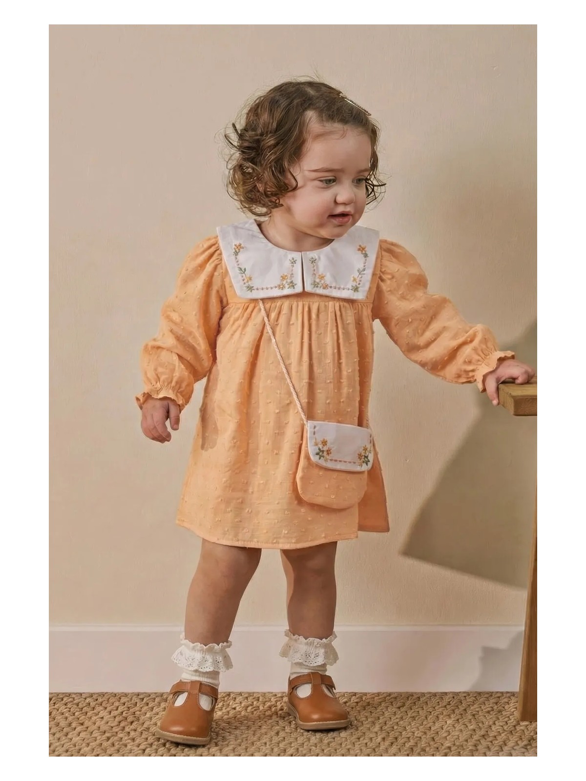 Minipodyum Kız Bebek Nakışlı Bebe Yaka Müslin %100 Pamuk Çantalı Elbise