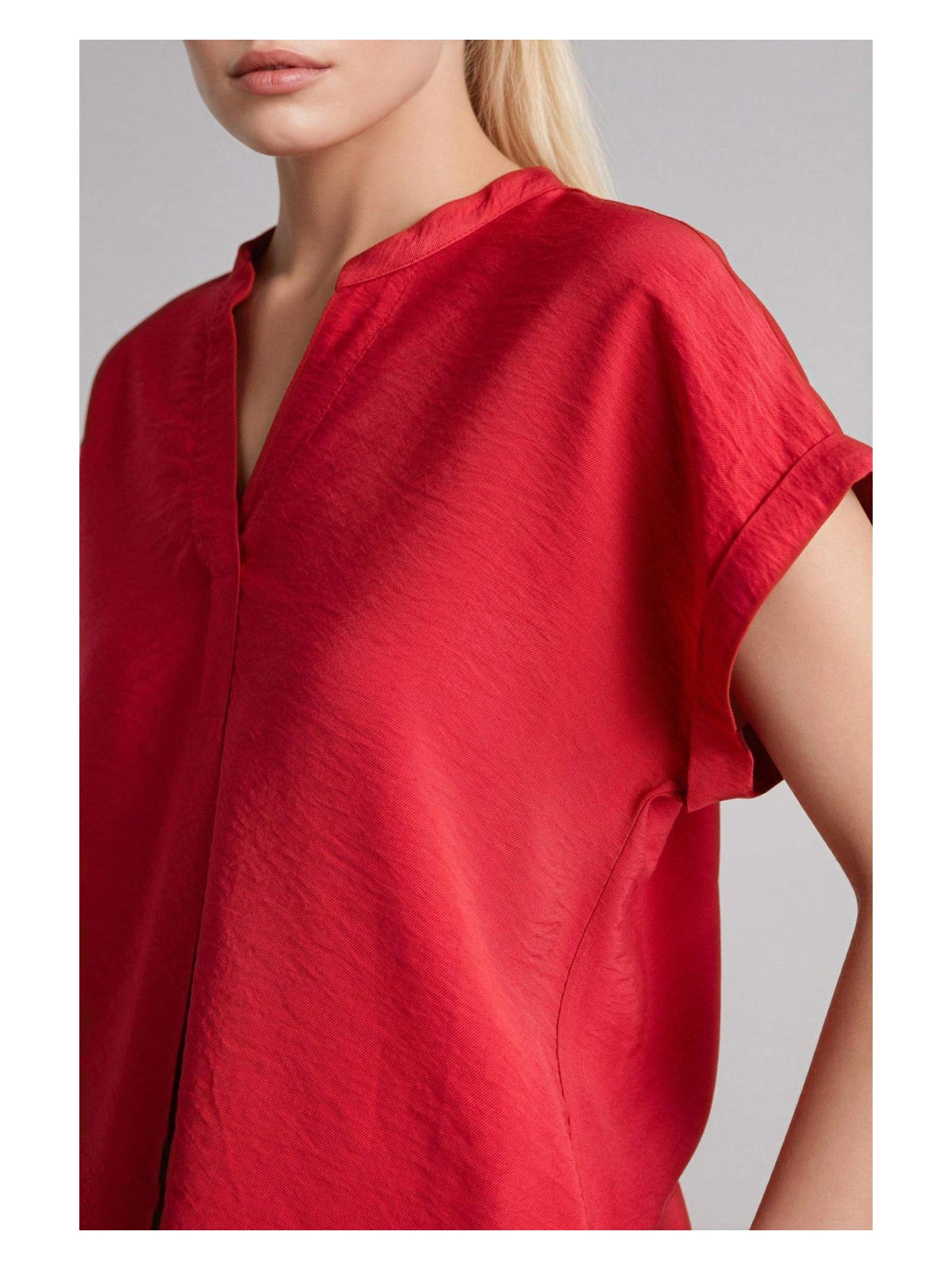 DeFacto Regular Fit Bisiklet Yaka Kısa Kollu Bluz H0240AX26SP - Görsel 5