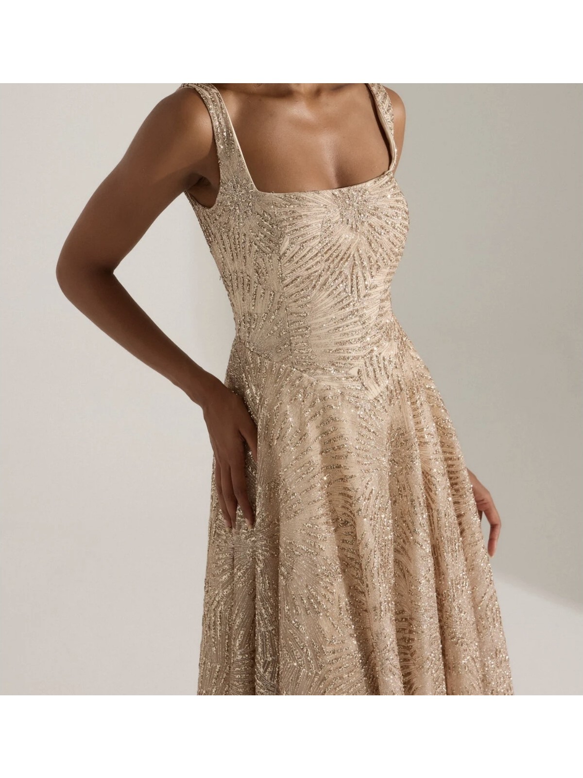 Uzer Işıltılı Simli Jacquard Dokulu Kare Yaka Couture Premium Abiye Elbise - Görsel 6