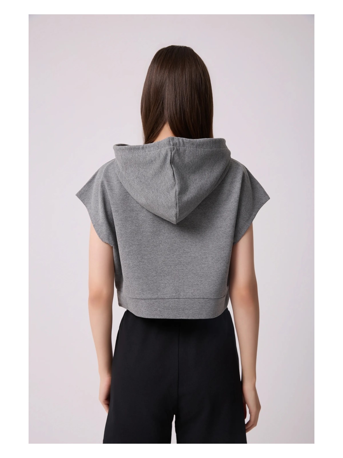 Defy's Kadın Koyu Gri Baskılı Kapüşonlu Crop Sweatshirt - Mevsimlik Hoodie - Görsel 6