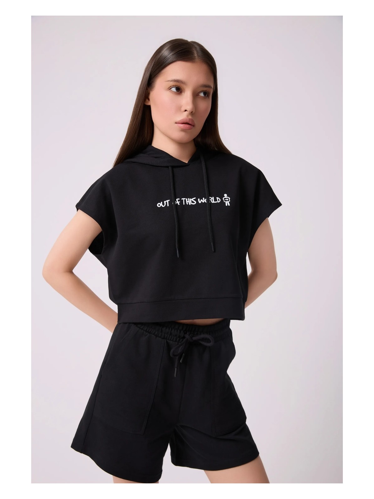 Defy's Kadın Siyah Baskılı Kapüşonlu %100 Pamuk Mevsimlik Crop Sweatshirt
