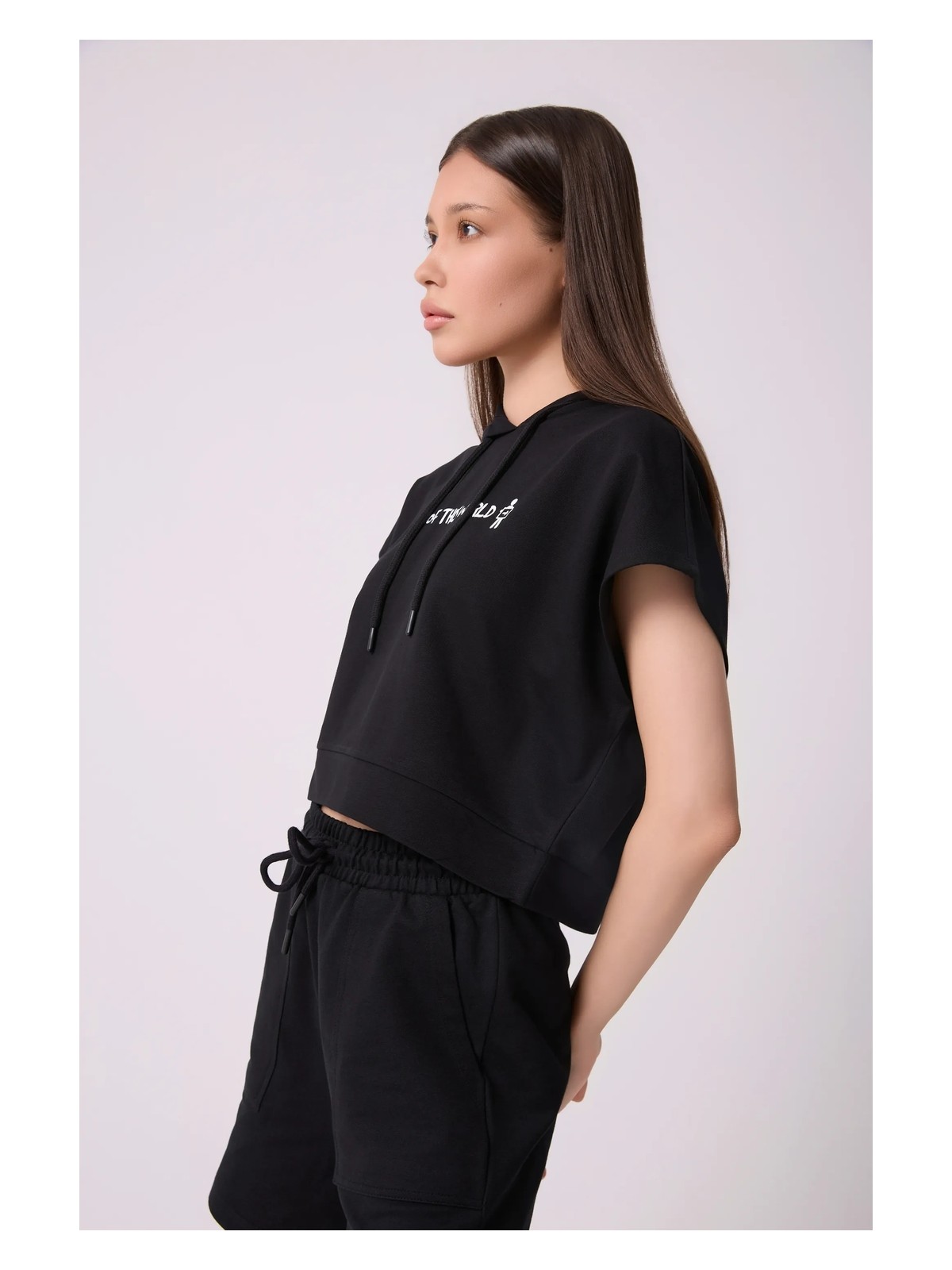 Defy's Kadın Siyah Baskılı Kapüşonlu %100 Pamuk Mevsimlik Crop Sweatshirt - Görsel 5